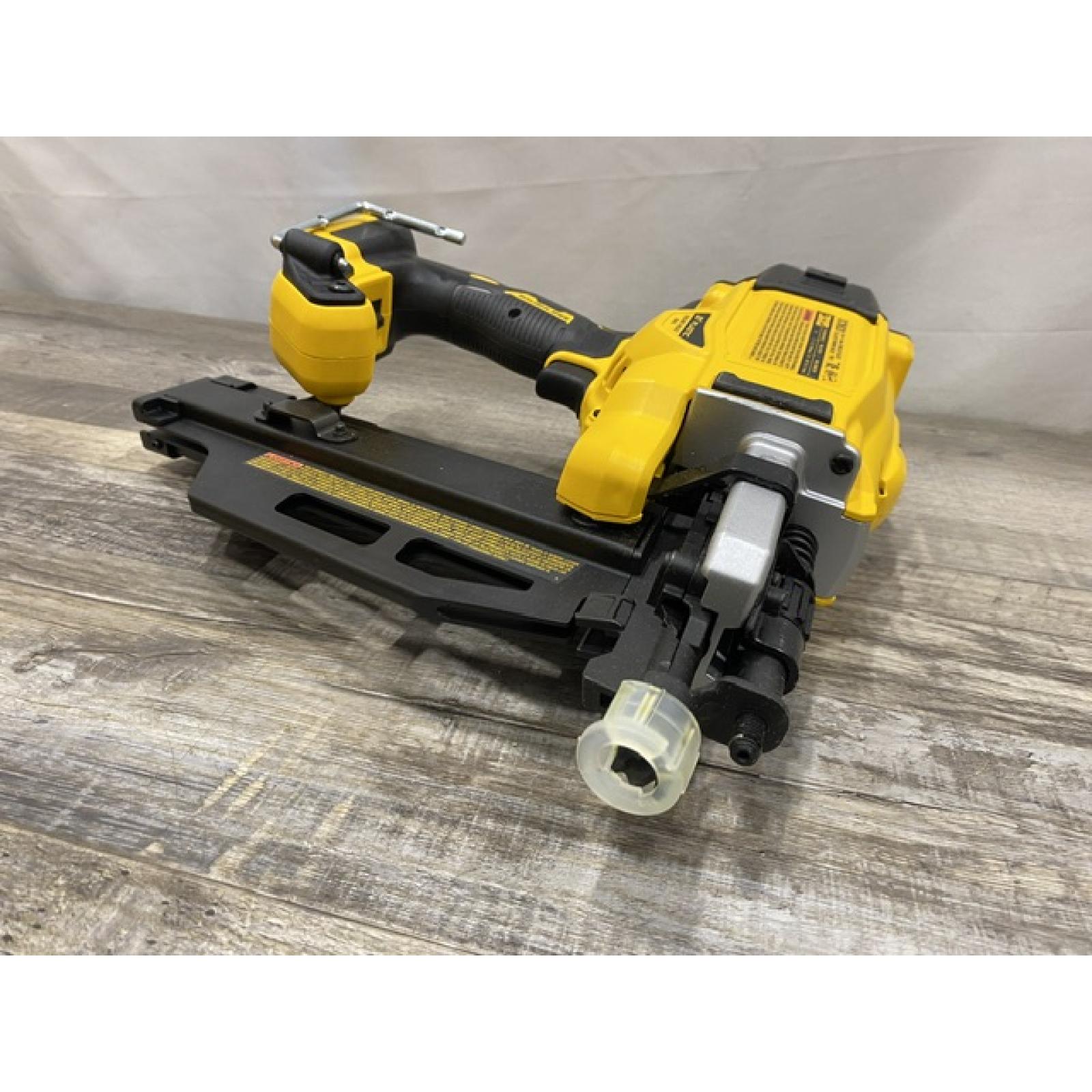 AS-IS DEWALT 20-Volt 21° Cordless Framing Nailer (Tool-Only)
