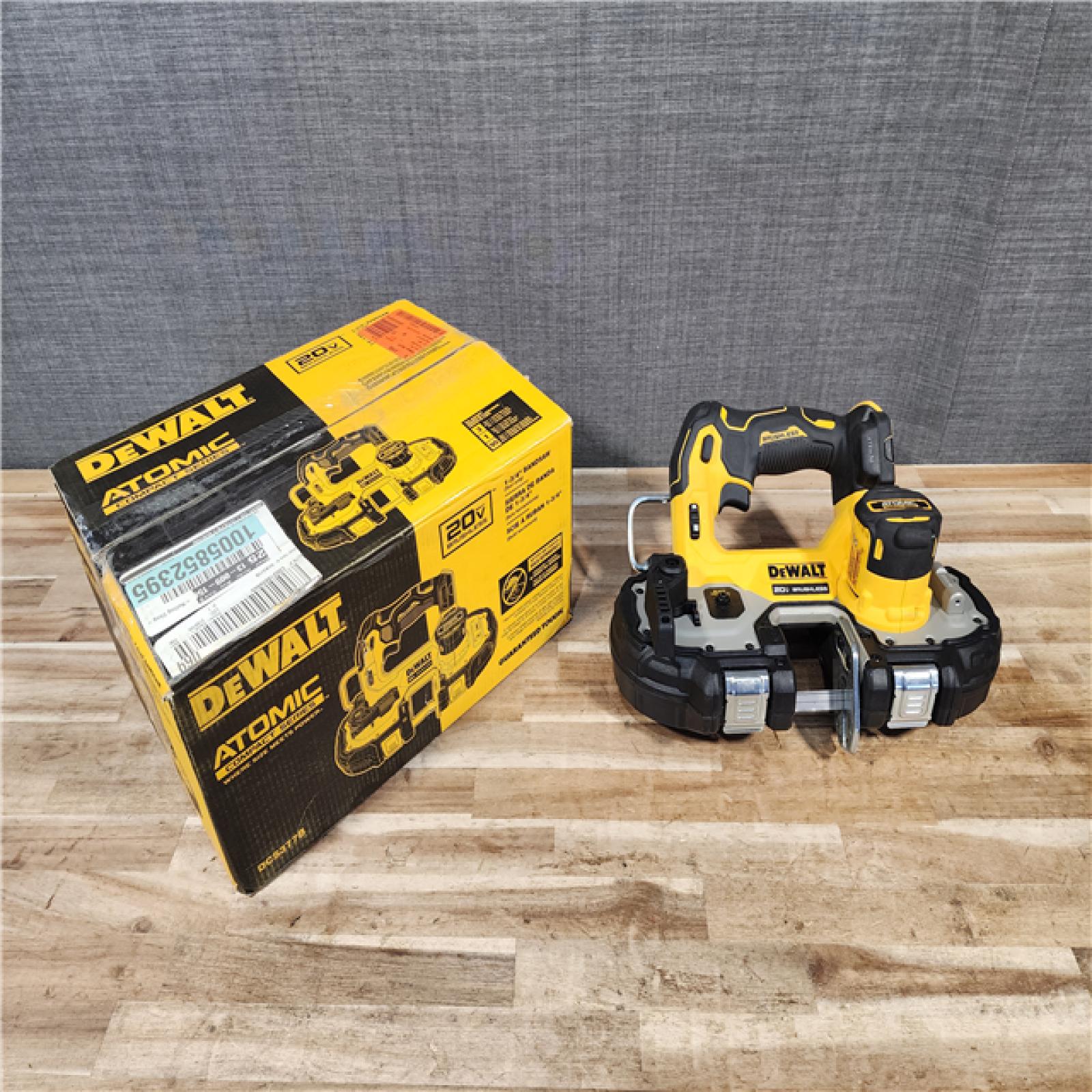 HOUSTON LOCATION - AS-IS DEWALT ATOMIC 20V MAX Cordless Brushless Compact 1-3/4 in. Bandsaw (Tool Only)