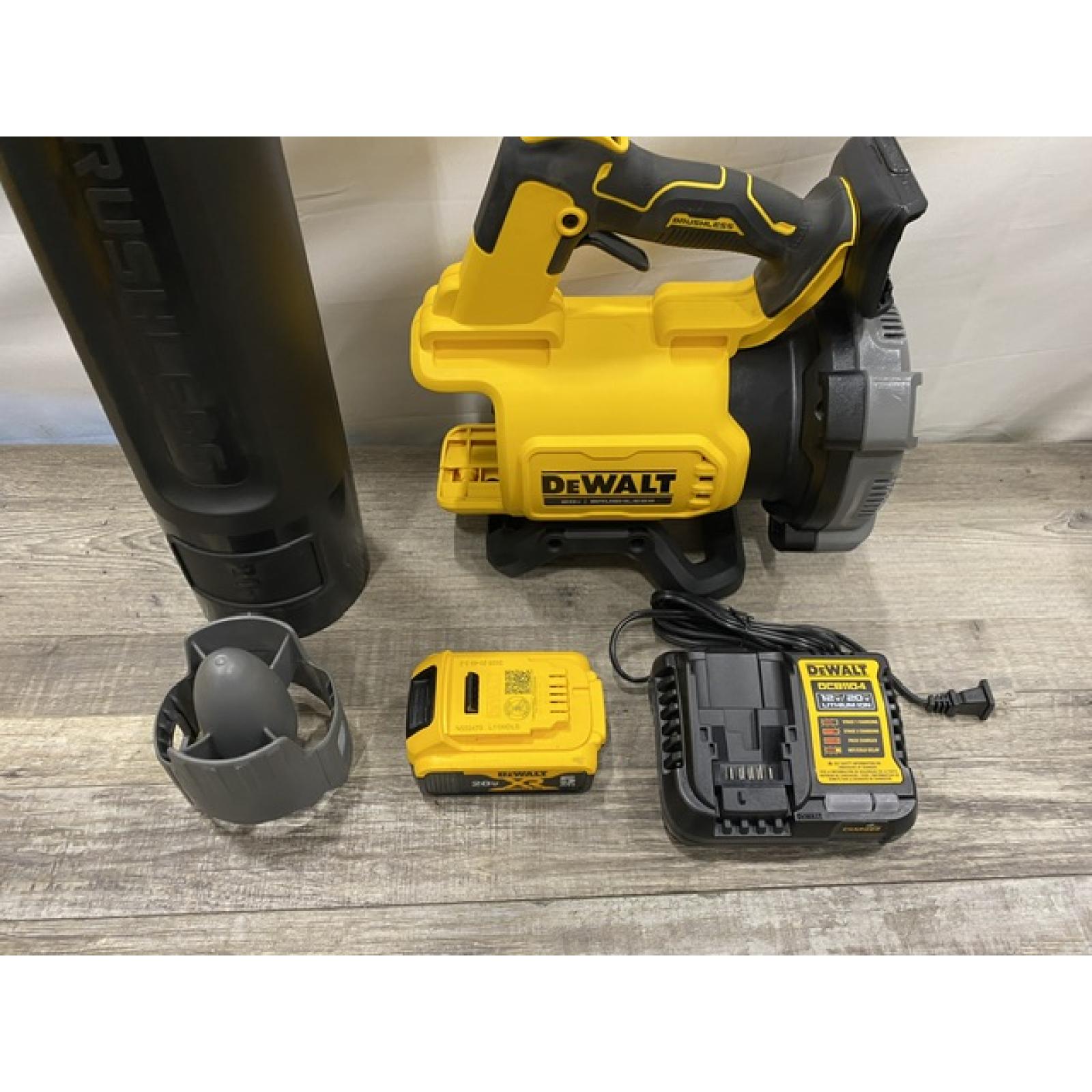 AS-IS DEWALT 20V MAX* XR Brushless Cordless Handheld Blower Kit