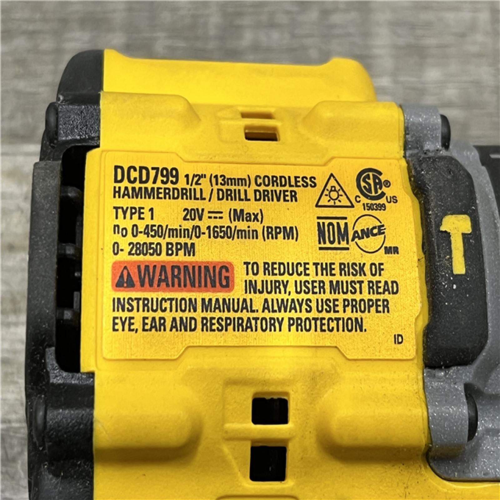 A-IS DEWALT ATOMIC 20V Lithium-Ion Cordless 1/2 in. Hammer Drill Kit