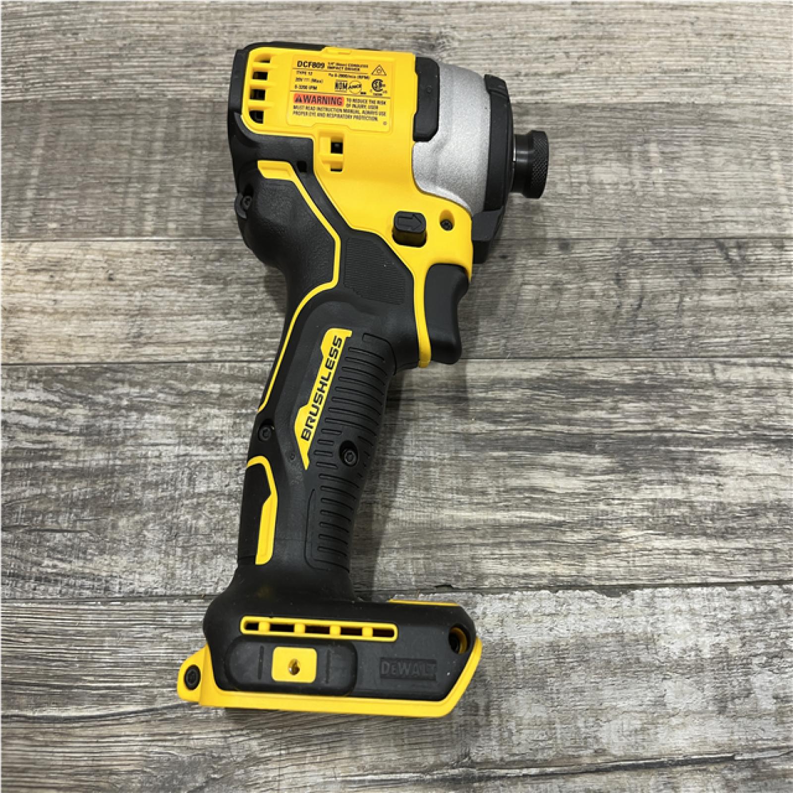 AS-IS DEWALT Atomic 20V Max Lithium-Ion Brushless Cordless Compact 1/4 in. Impact Driver Kit