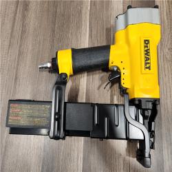 LIKE NEW! - DeWalt 16 Gauge 1 Crown 2 Lathing Stapler