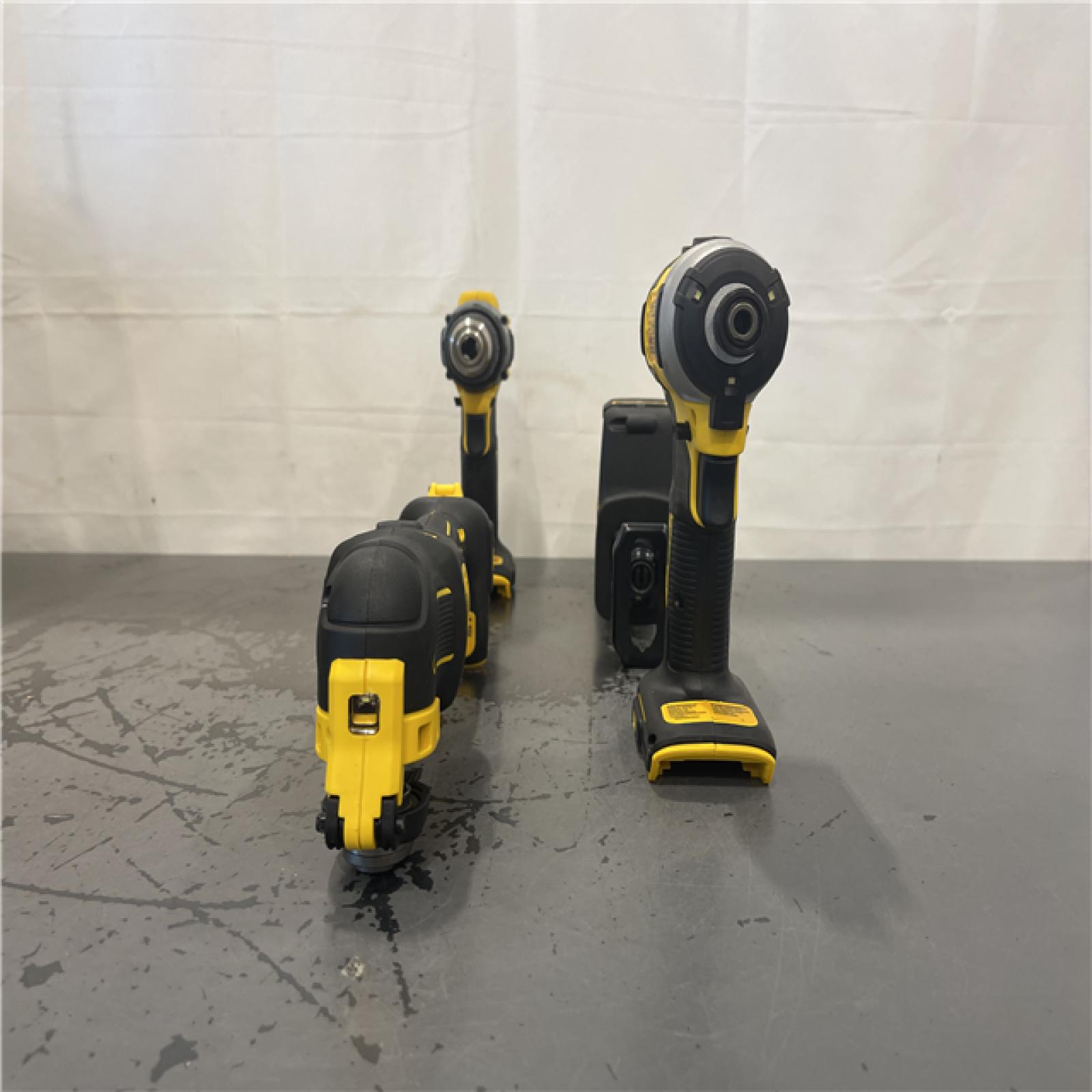 AS-IS- DEWALT 4 TOOL COMBO KIT W/ (2) BATTERY & CHARGER