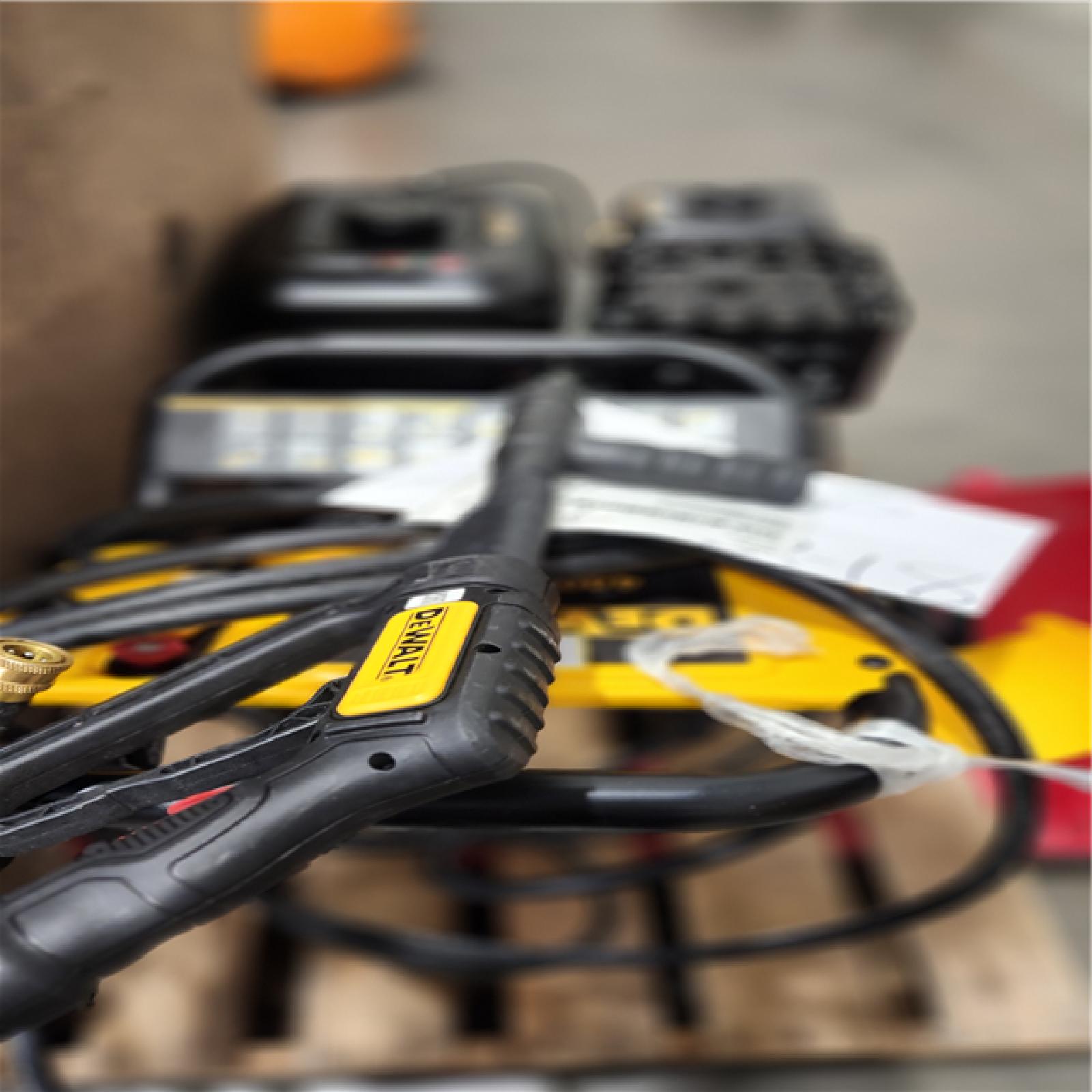 Dallas Location - As-Is DEWALT 4400 PSI 4.0 GPM Gas Pressure Washer