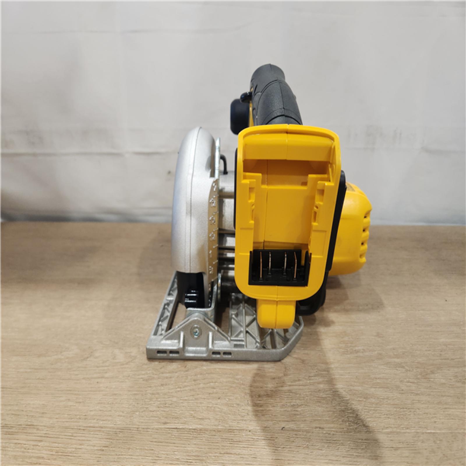 AS-IS- DEWALT 20-Volt 6-1/2 in. MAX Lithium-Ion Cordless Circular Saw (Tool-Only)