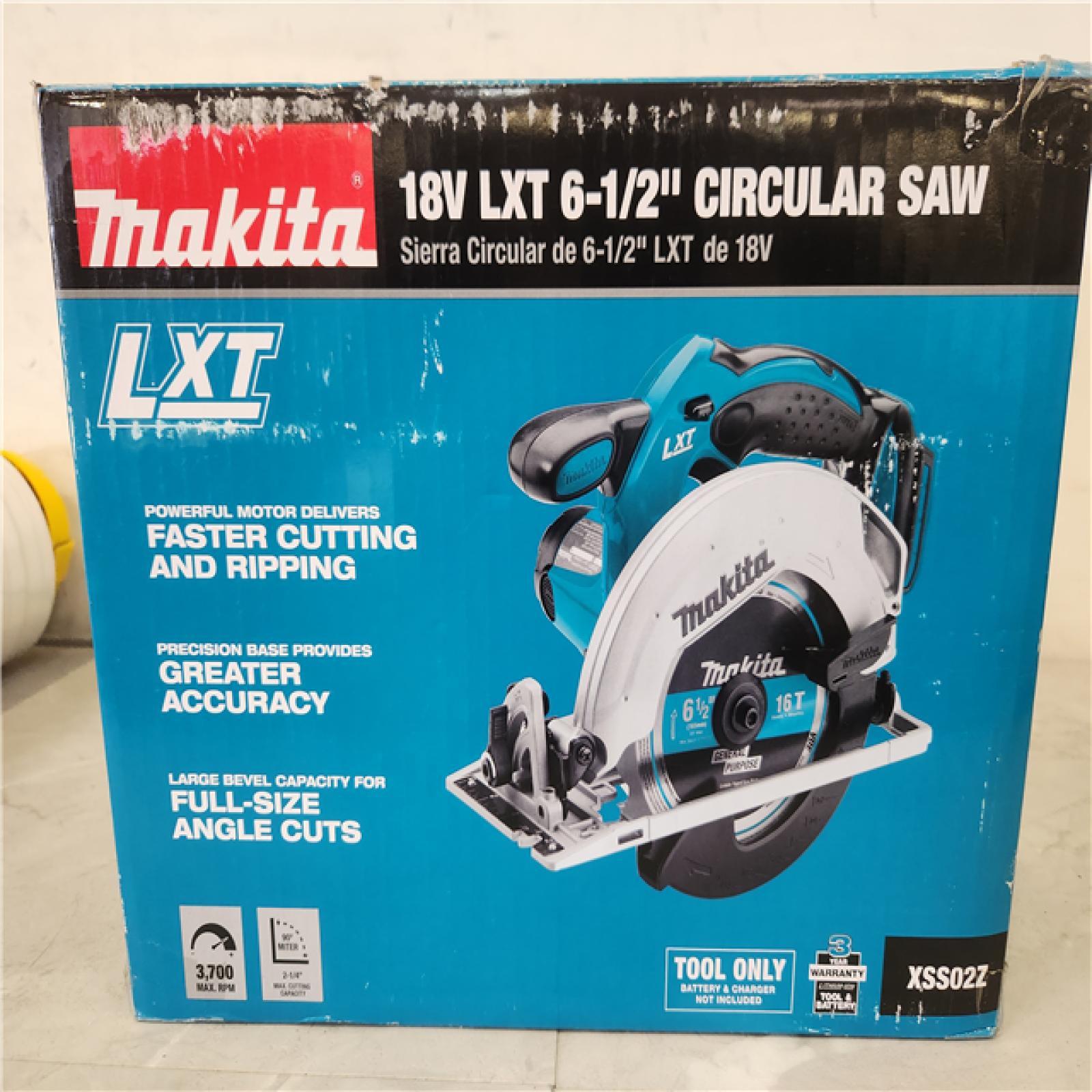 Phoenix NEW Makita 18V LXT Lithium-Ion Cordless 6-1/2 in. Lightweight Circular Saw and General Purpose Blade (Tool-Only)