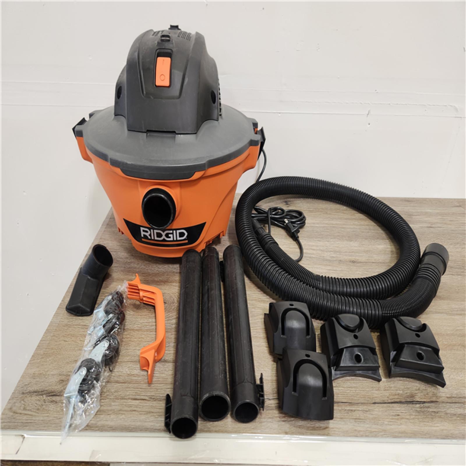Phoenix Location RIDGID 6 Gallon 3.5 Peak HP NXT Wet/Dry Shop Vacuum with Filter, Hose, Wands, Utility Nozzle and Car Cleaning Attachment Kit