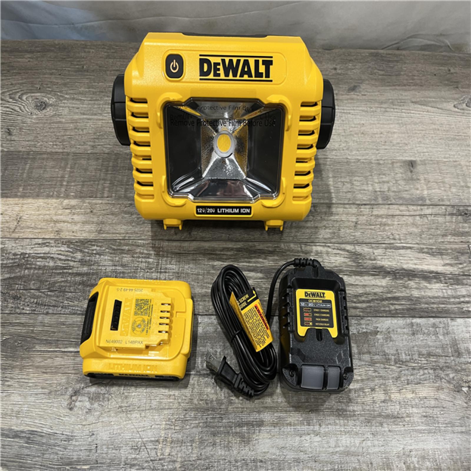 AS-IS DEWALT 20-Volt MAX Lithium-Ion Compact Cordless Task Light Kit