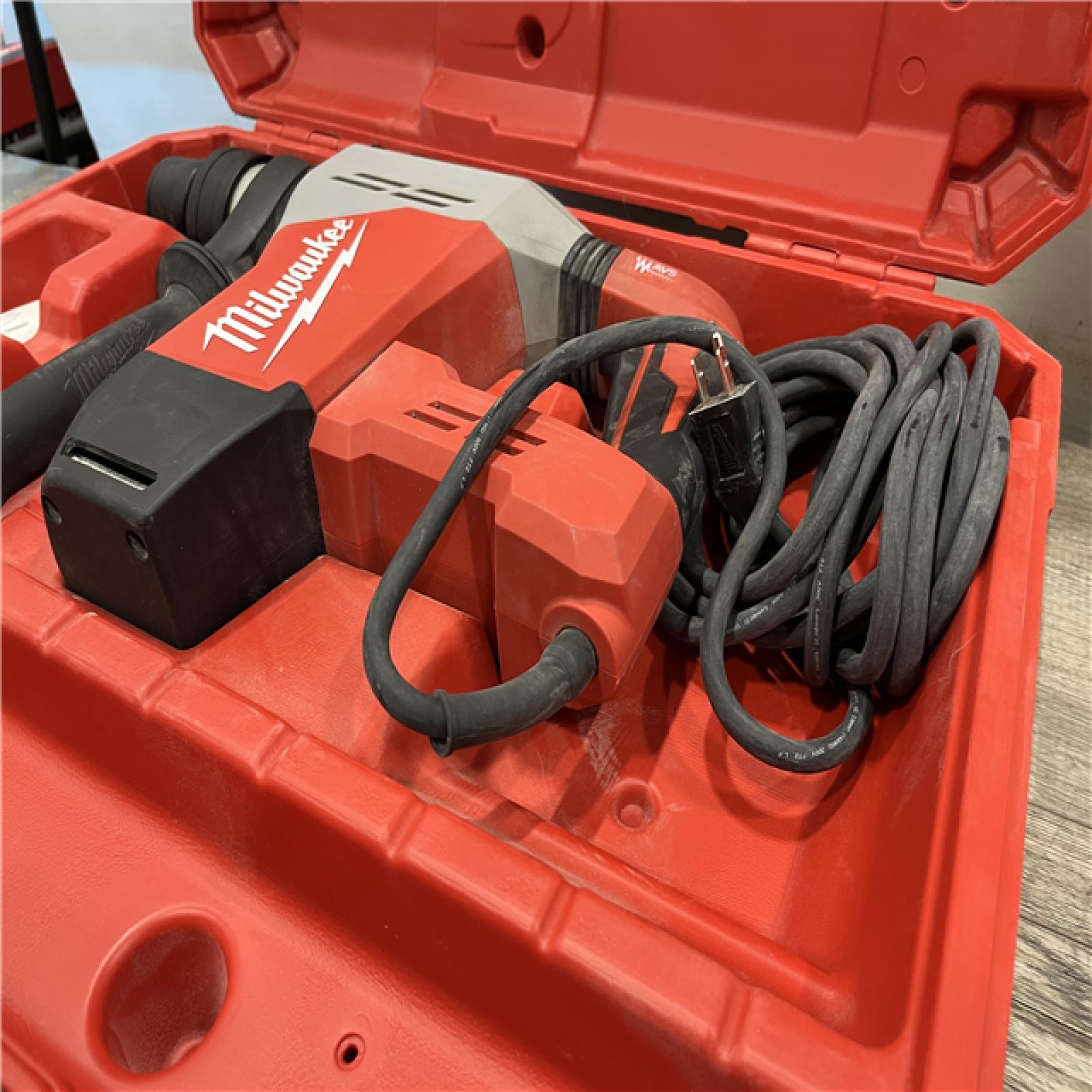 AS-IS Milwaukee 1-9/16 in. SDS-Max Rotary Hammer