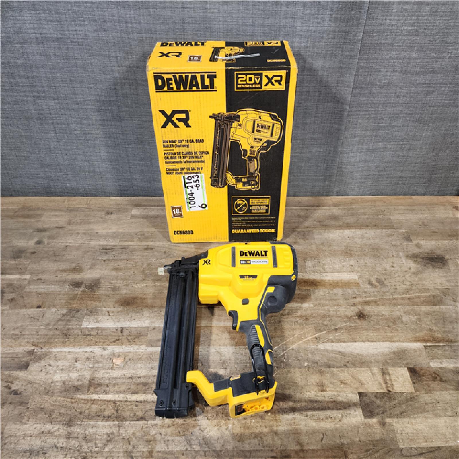 HOUSTON LOCATION - AS-IS DEWALT 20V MAX XR Lithium-Ion Electric Cordless 18-Gauge Brad Nailer (Tool Only)