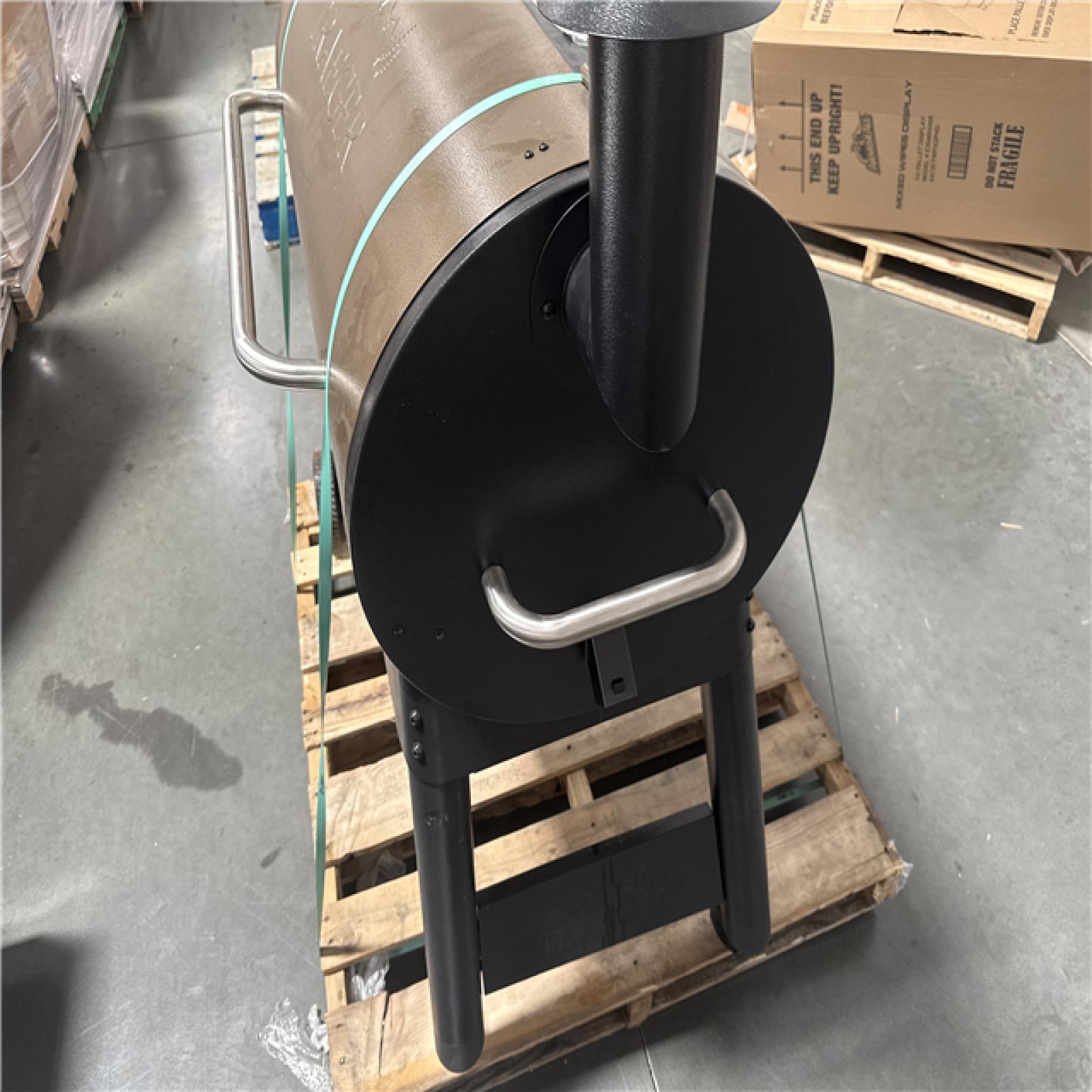 CALIFORNIA AS-IS TRAEGER WOOD FIRED PELLET GRILL HOME IMPROVEMENT