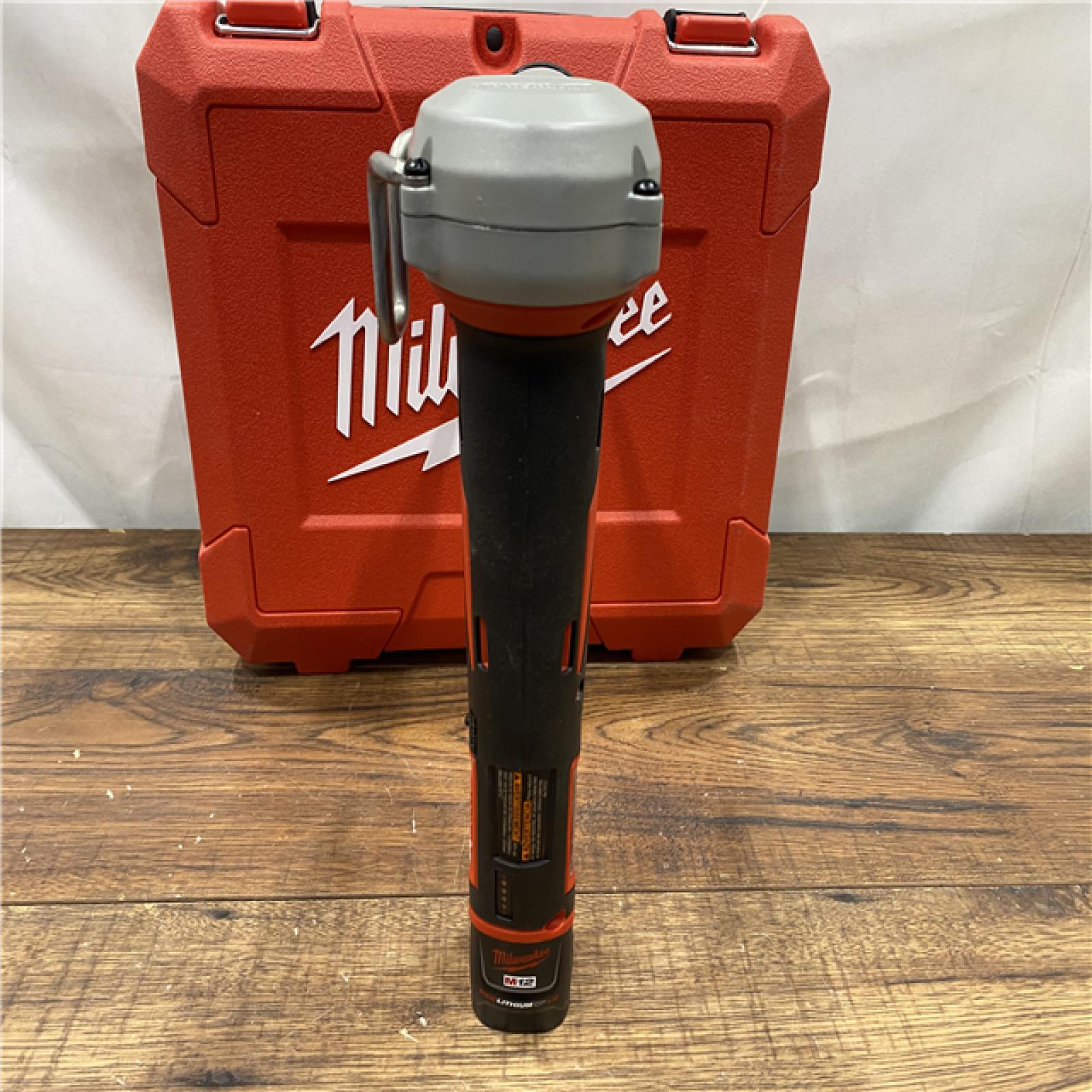 M12 12-Volt Lithium-Ion Cordless ProPEX Expansion Tool Kit with Two 3.0 Ah Batteries, 3 Expansion Heads and Hard Case M12 12-Volt Lithium-Ion Cordless ProPEX Expansion Tool Kit with Two 3.0 Ah Batteries, 3 Expansion Heads and Hard Case