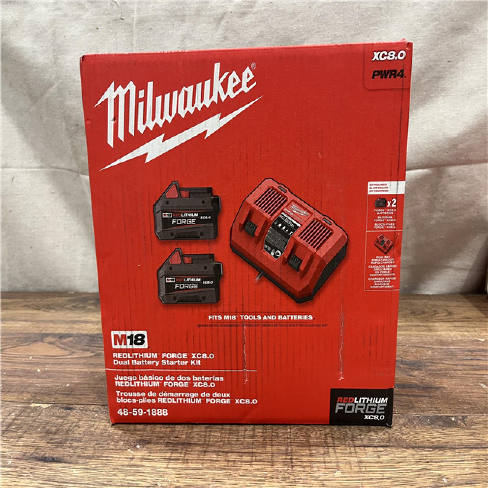 NEW Milwaukee M18 REDLITHIUM FORGE XC8.0 Dual Battery Starter Bundle - 48-59-1888
