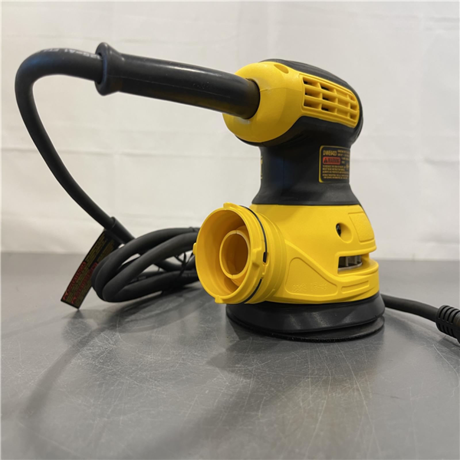 AS-IS - DEWALT 3 Amp Corded 5 in. Variable Speed Random Orbital Sander