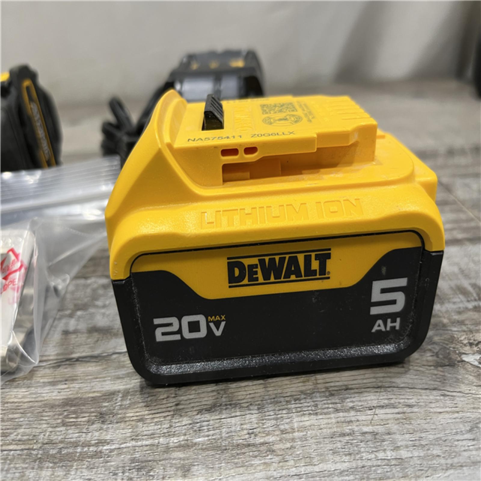 AS-IS DEWALT ATOMIC 20V Lithium-Ion Cordless 1/2 in. Hammer Drill Kit
