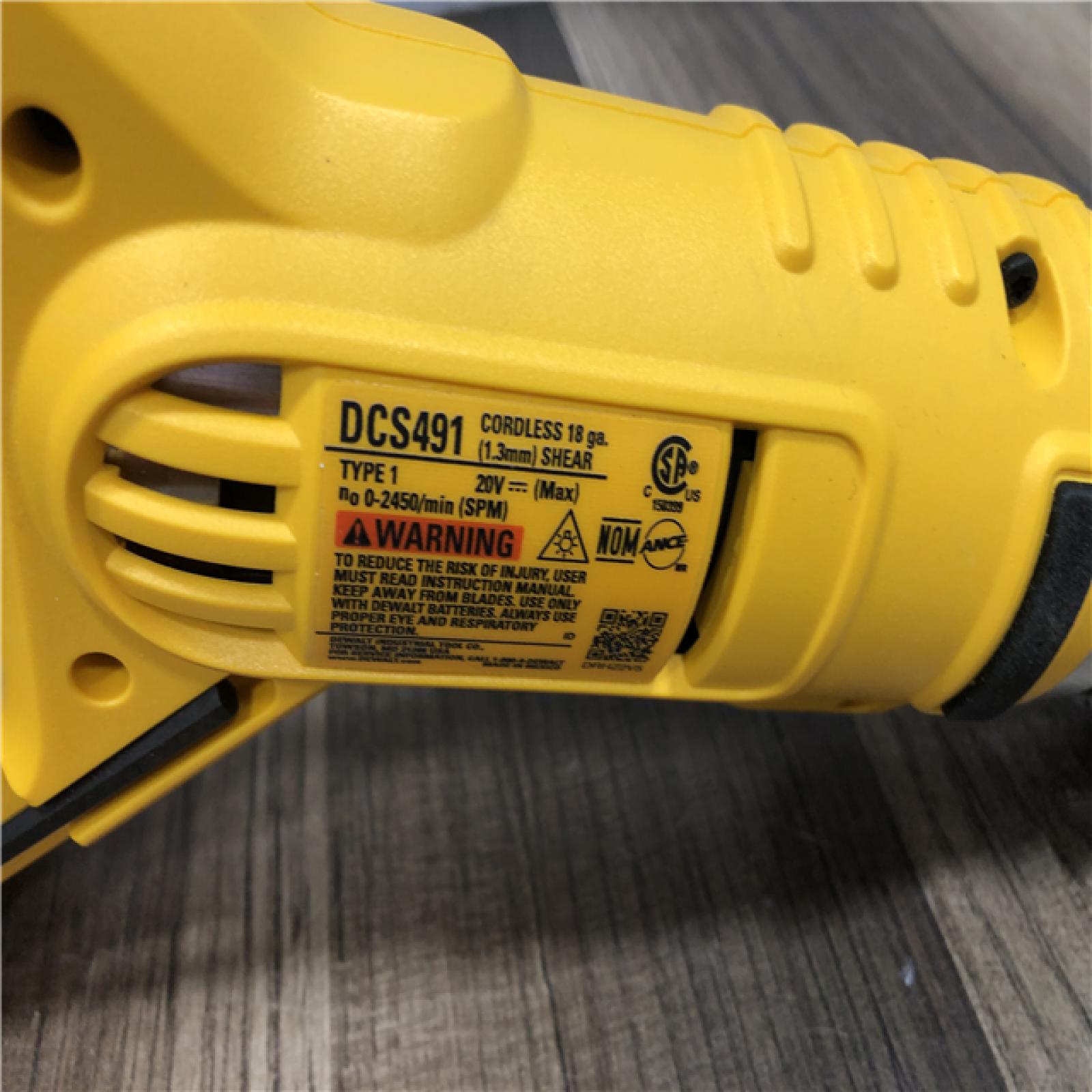AS-IS DEWALT 20V MAX Cordless 18-Gauge Swivel Head Shears (Tool Only)