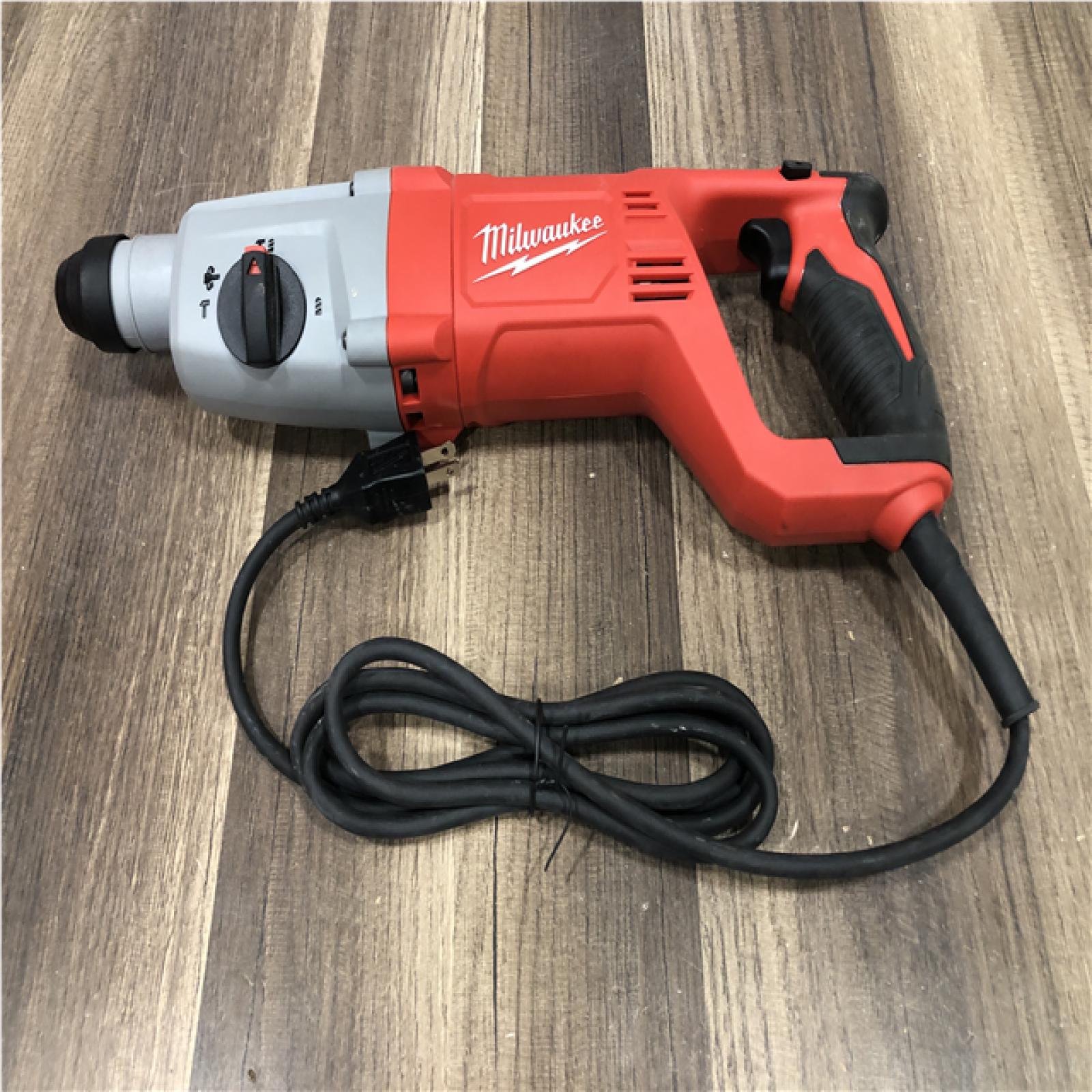 AS-IS Milwaukee 8 Amp Corded 1 in. SDS D-Handle Rotary Hammer