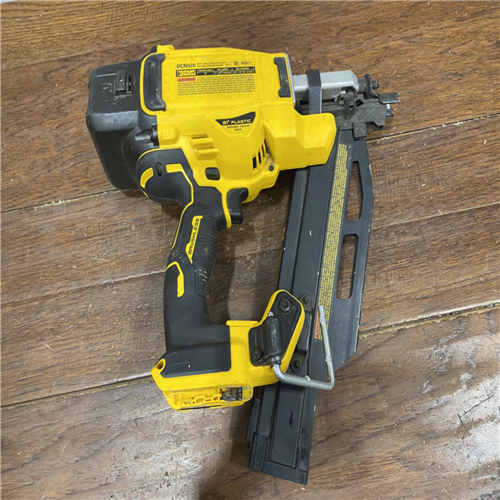 AS-IS DEWALT 20-Volt 21° Cordless Framing Nailer (Tool-Only)