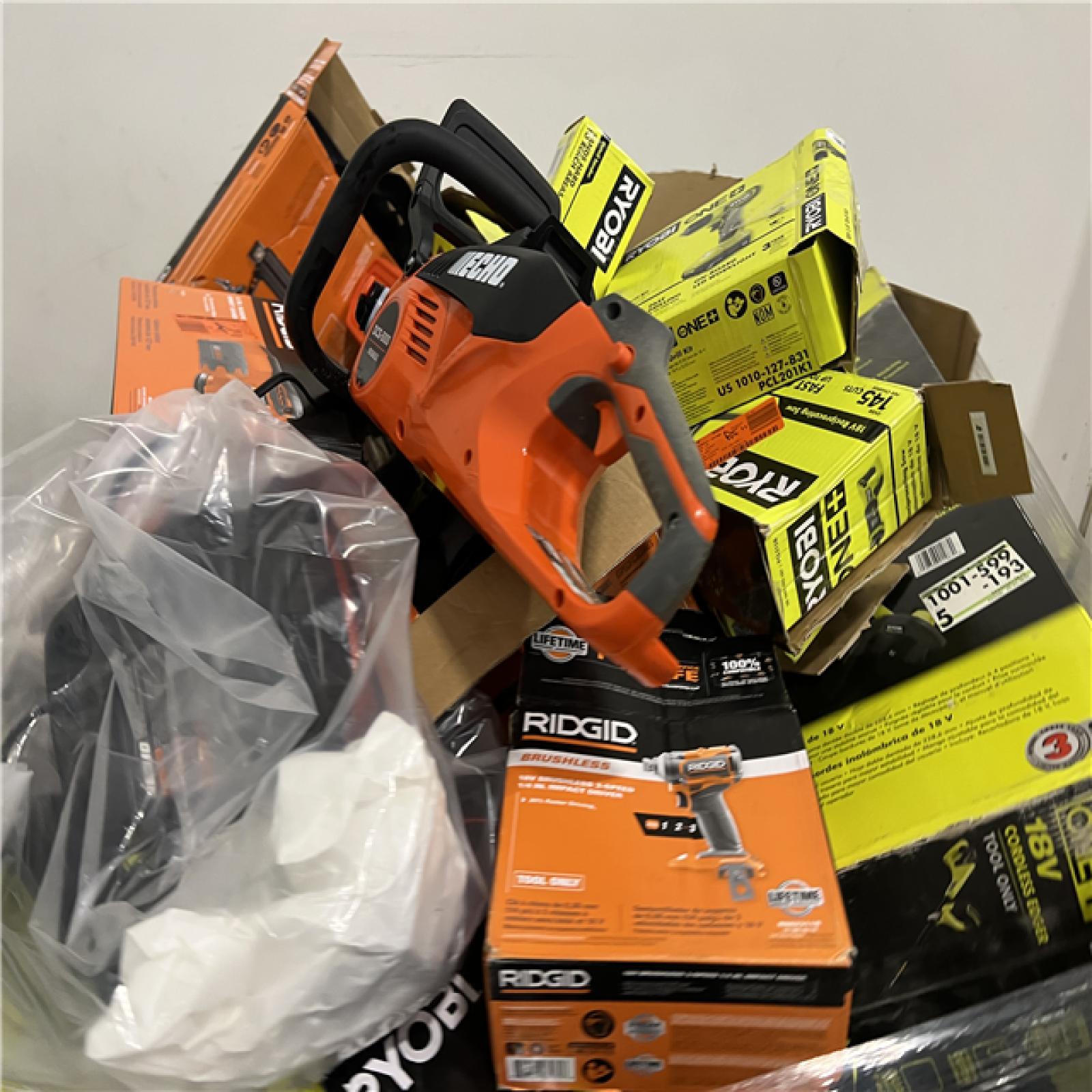 Dallas Location - As-Is Tool Pallet