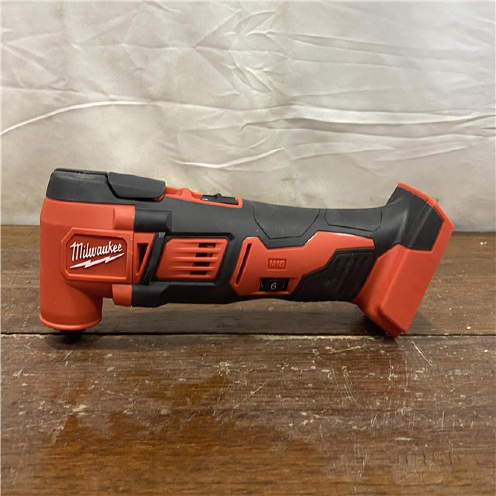 AS-IS Milwaukee 2626-20 M18 Lithium-Ion Cordless Multi-Tool (Tool Only)