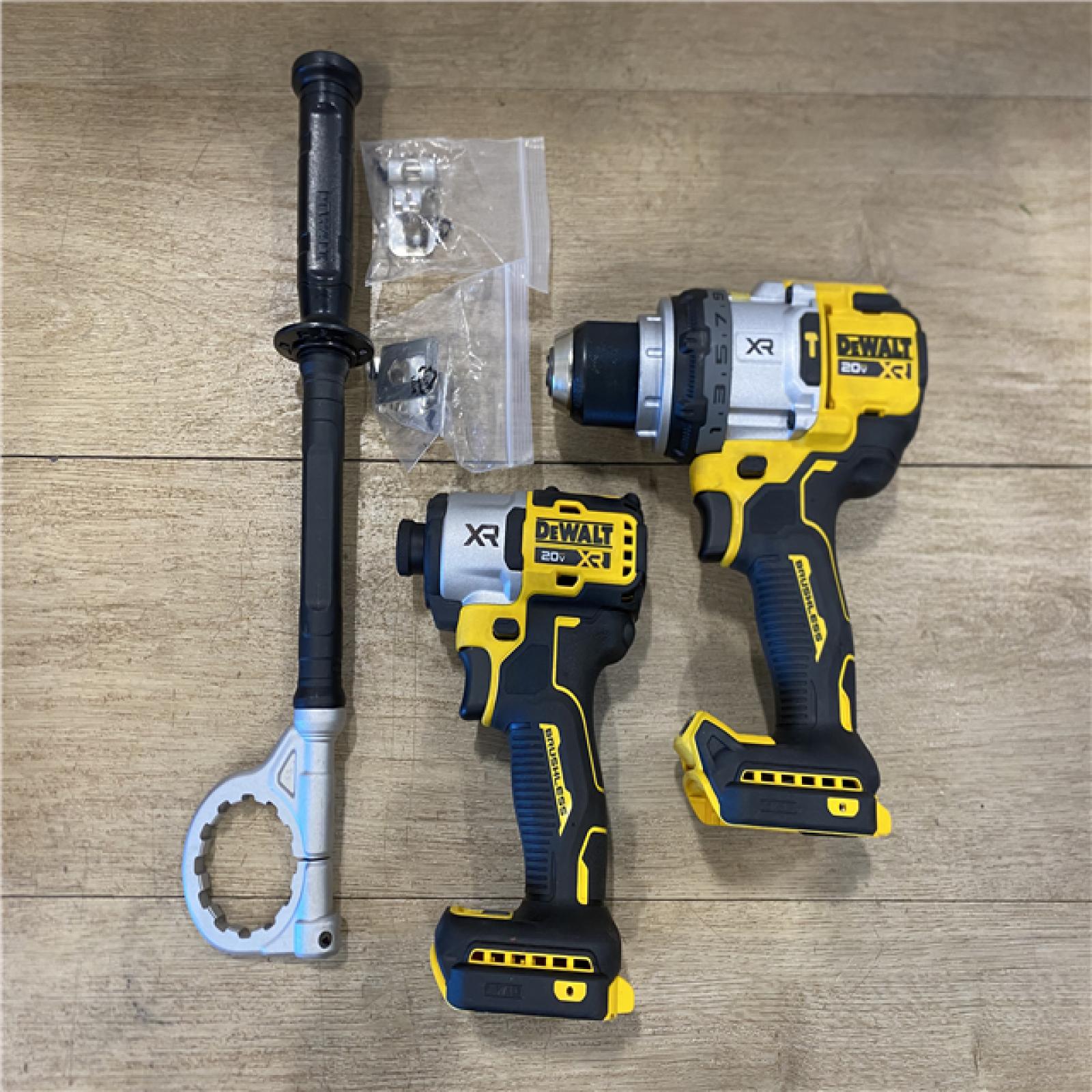 AS-IS DEWALT 20V XR Lithium-Ion Cordless Brushless 1/2 in. Drill/Driver Kit