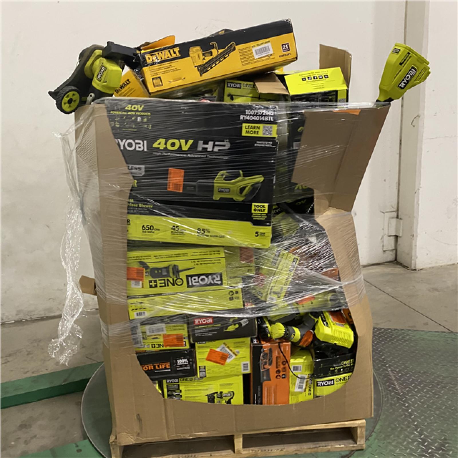 Dallas Location - As-Is Tool Pallet