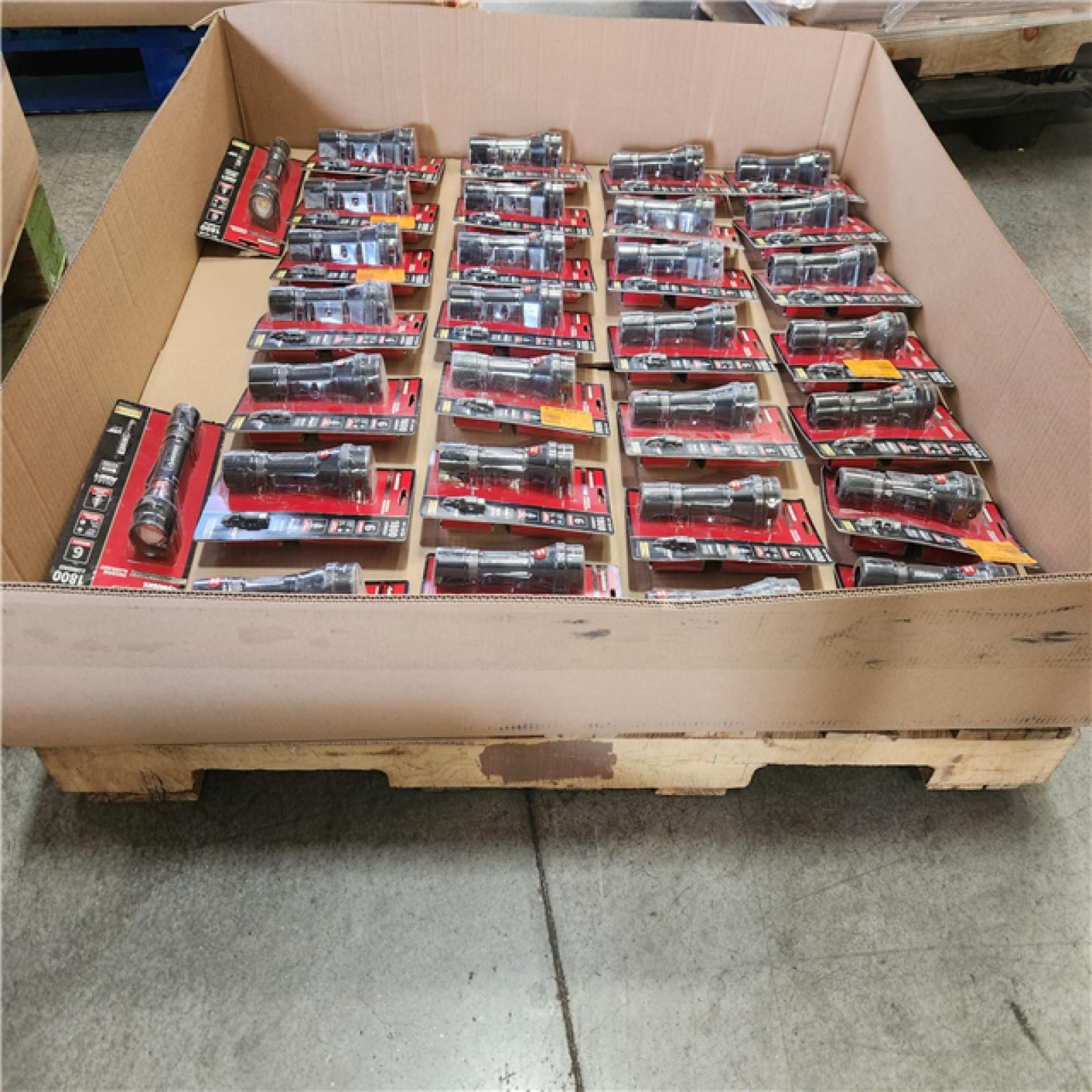 Phoenix NEW Husky 1800 Lumens Dual Power LED Rechargeable Tactical Focusing Flashlight Pallet of 30 (RV: $899)