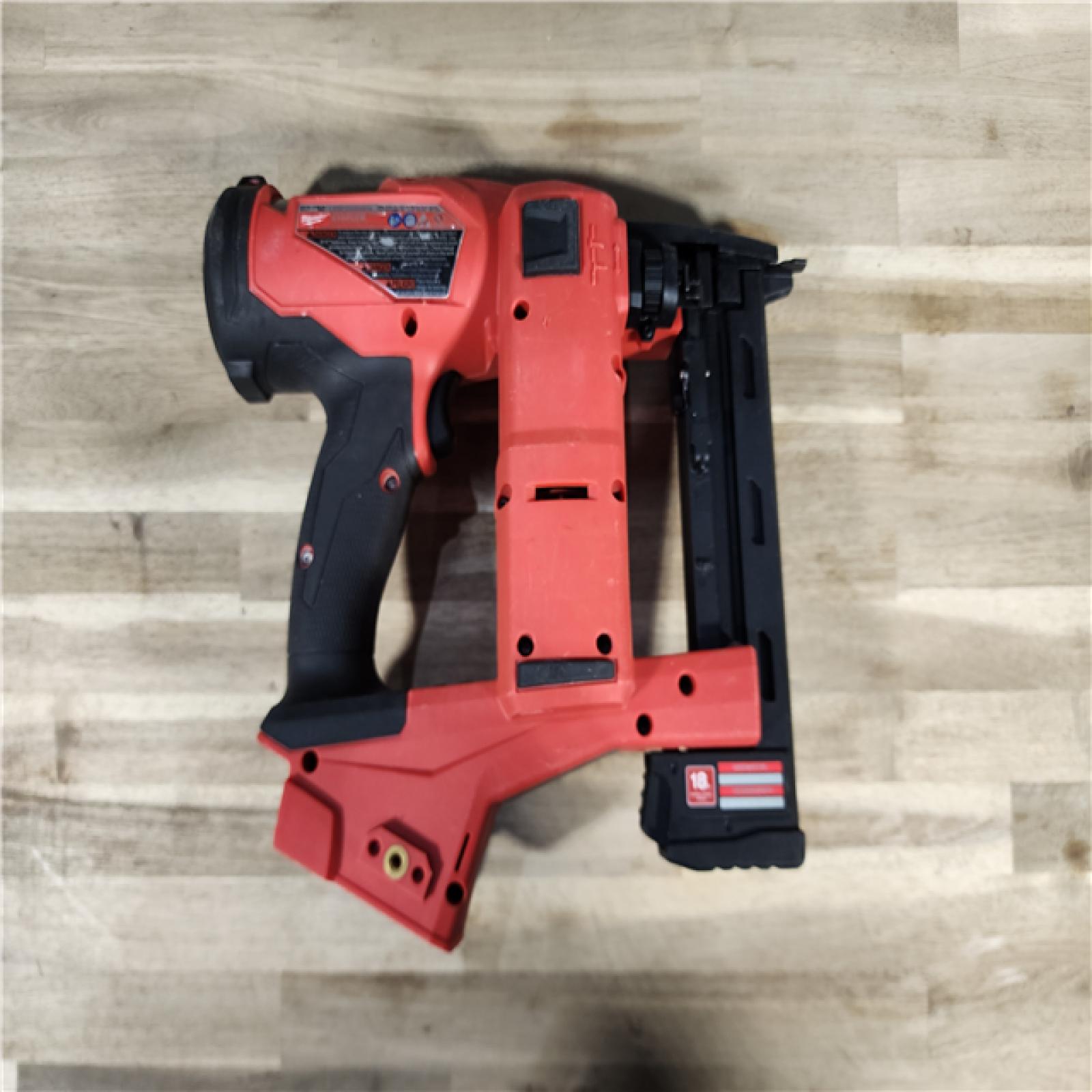 HOUSTON LOCATION - AS-IS M18 FUEL 18-Volt Lithium-Ion Brushless Cordless 18-Gauge 1/4 in. Narrow Crown Stapler (Tool-Only)