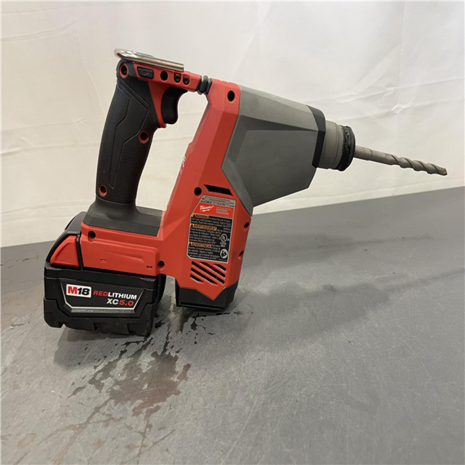 AS-IS - Milwaukee M18 FUEL 18V Lithium-Ion Brushless Cordless 5/8 in. SDS-Plus Rotary Hammer Kit