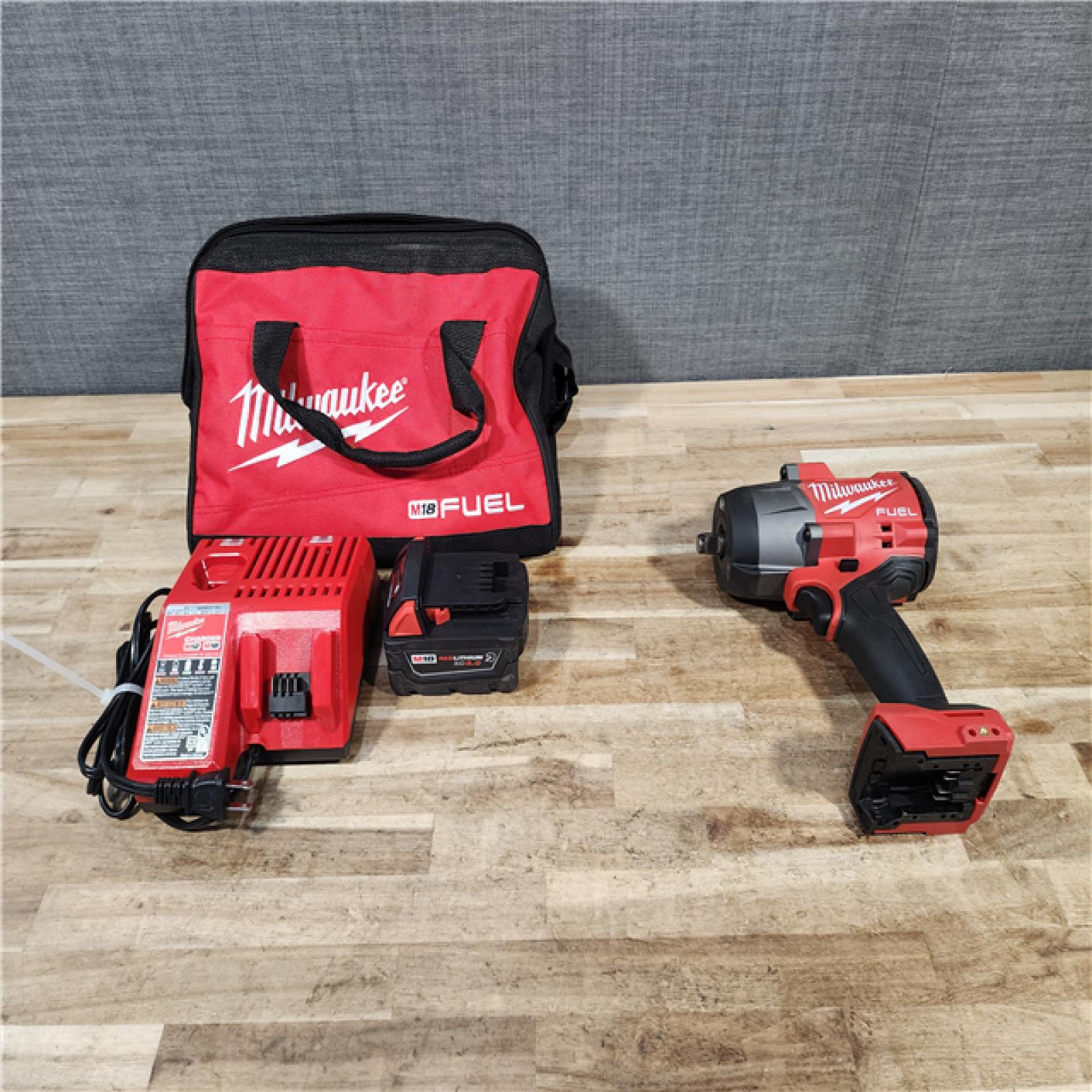 HOUSTON LOCATION - AS-IS Milwaukee FUEL 18V Lithium-Ion Brushless Cordless 1/2 in. Impact Wrench w/Friction Ring Kit