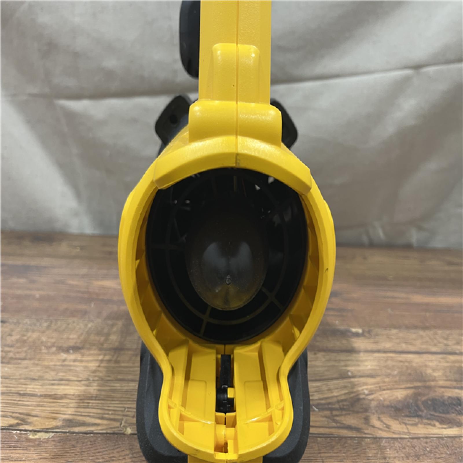 AS-IS DEWALT 20V MAX* XR Brushless Cordless Handheld Blower Kit