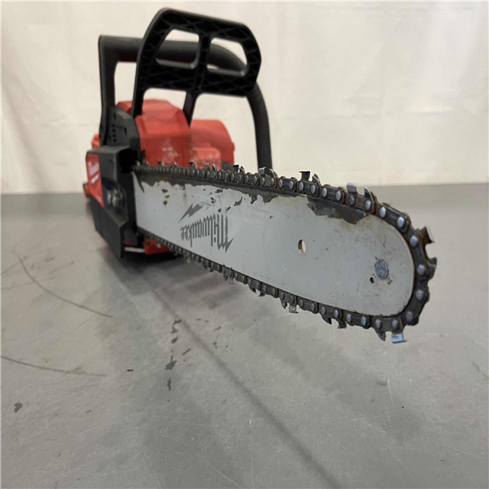 AS-IS - Milwaukee M18 FUEL 16 in. 18V Lithium-Ion Brushless Battery Chainsaw