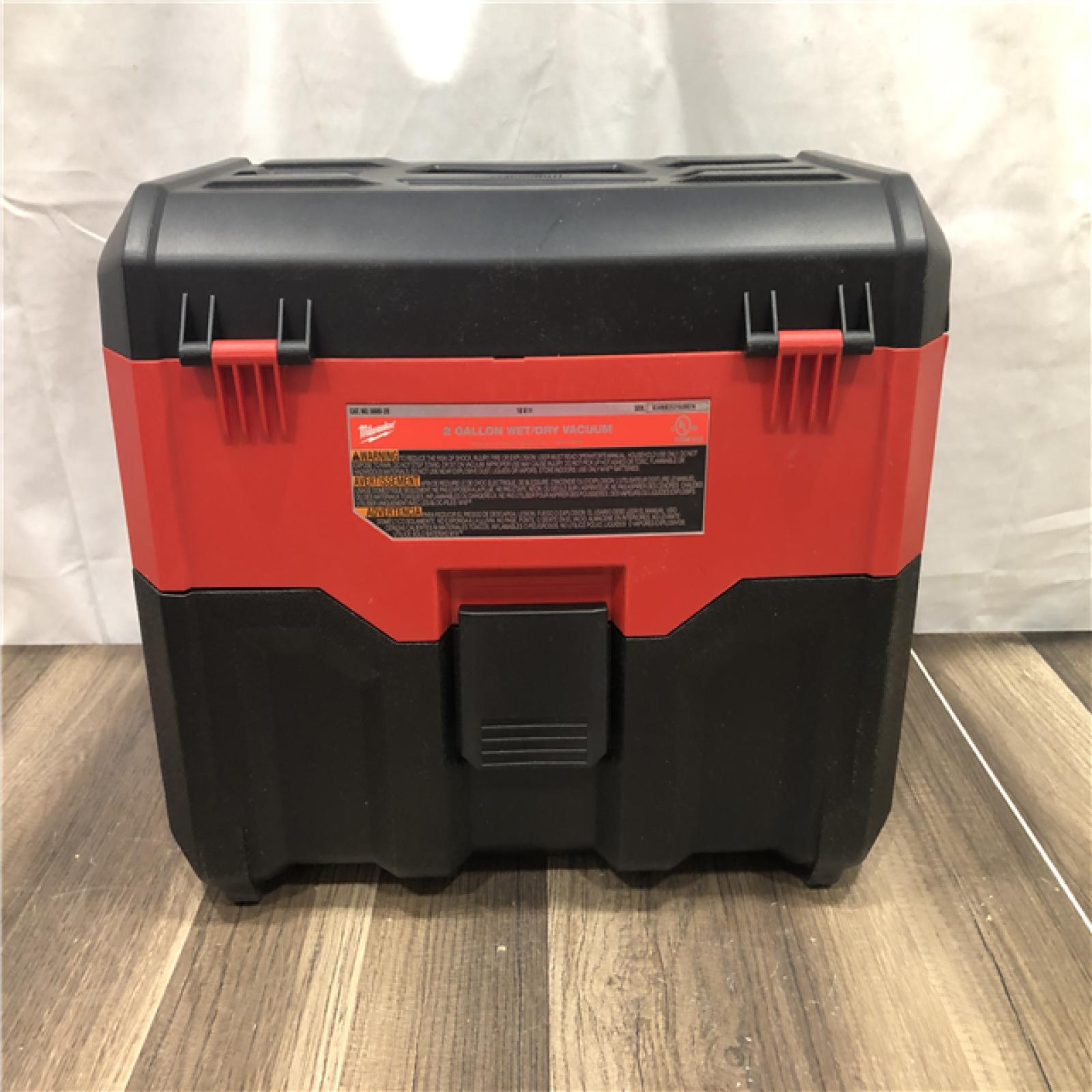 AS-IS Milwaukee  FUEL PACKOUT 18-Volt Lithium-Ion Cordless 2.5 Gal. Wet/Dry Vacuum (Vacuum-Only)