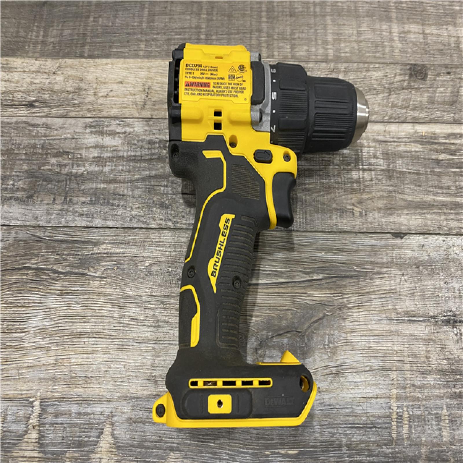 AS-IS DEWALT Atomic 20V Lithium-Ion Cordless Compact 1/2 in. Drill/Driver Kit