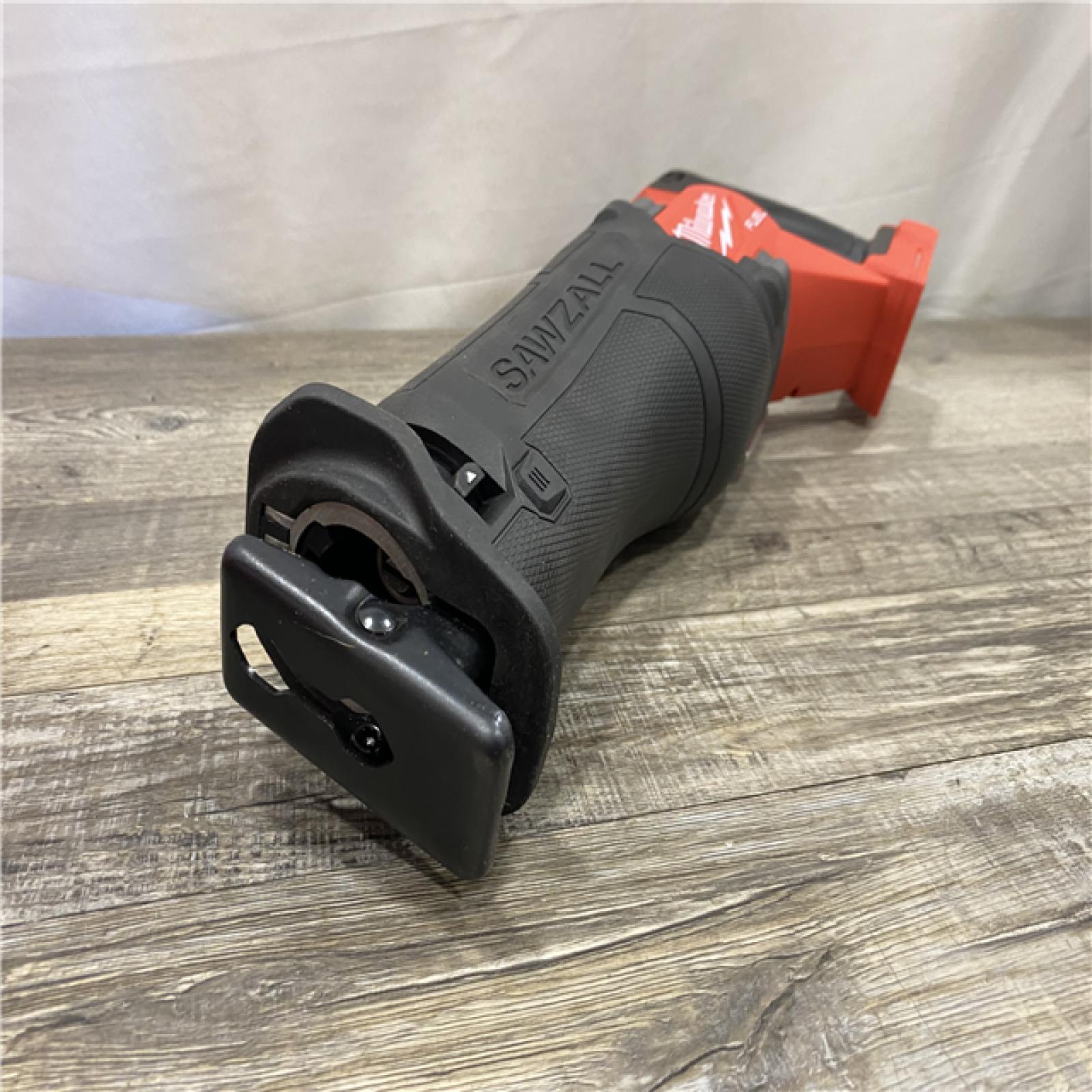 AS-IS Milwaukee FUEL GEN-2 18V Lithium-Ion Brushless Cordless SAWZALL Reciprocating Saw (Tool-Only)