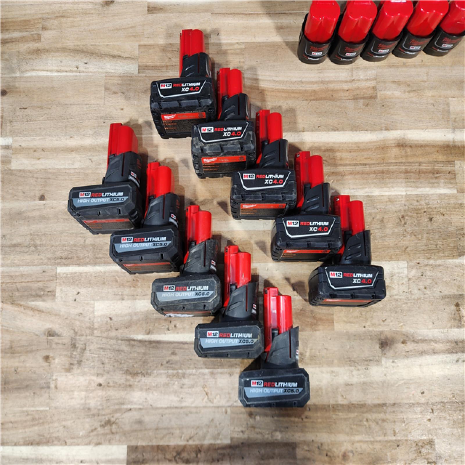 HOUSTON LOCATION - AS-IS MILWAUKEE BATTERY PACK QTY - 15