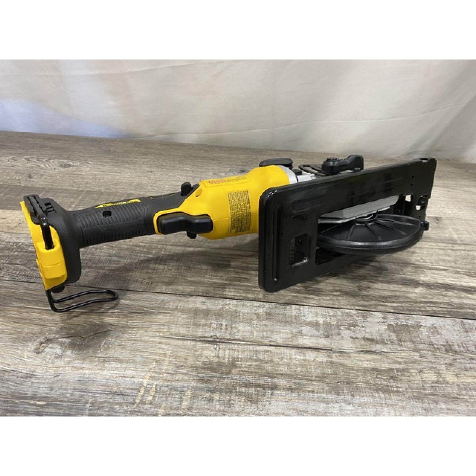 AS-IS DEWALT ATOMIC 20V MAX Cordless Brushless 4-1/2 in. Circular Saw (Tool Only)