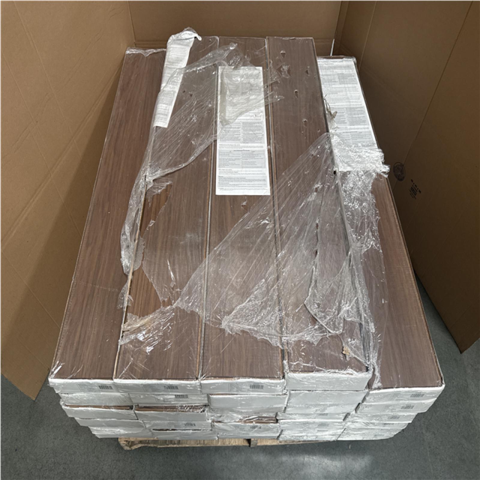CALIFORNIA AS IS MILLSIDE HICKORY 10mm flooring