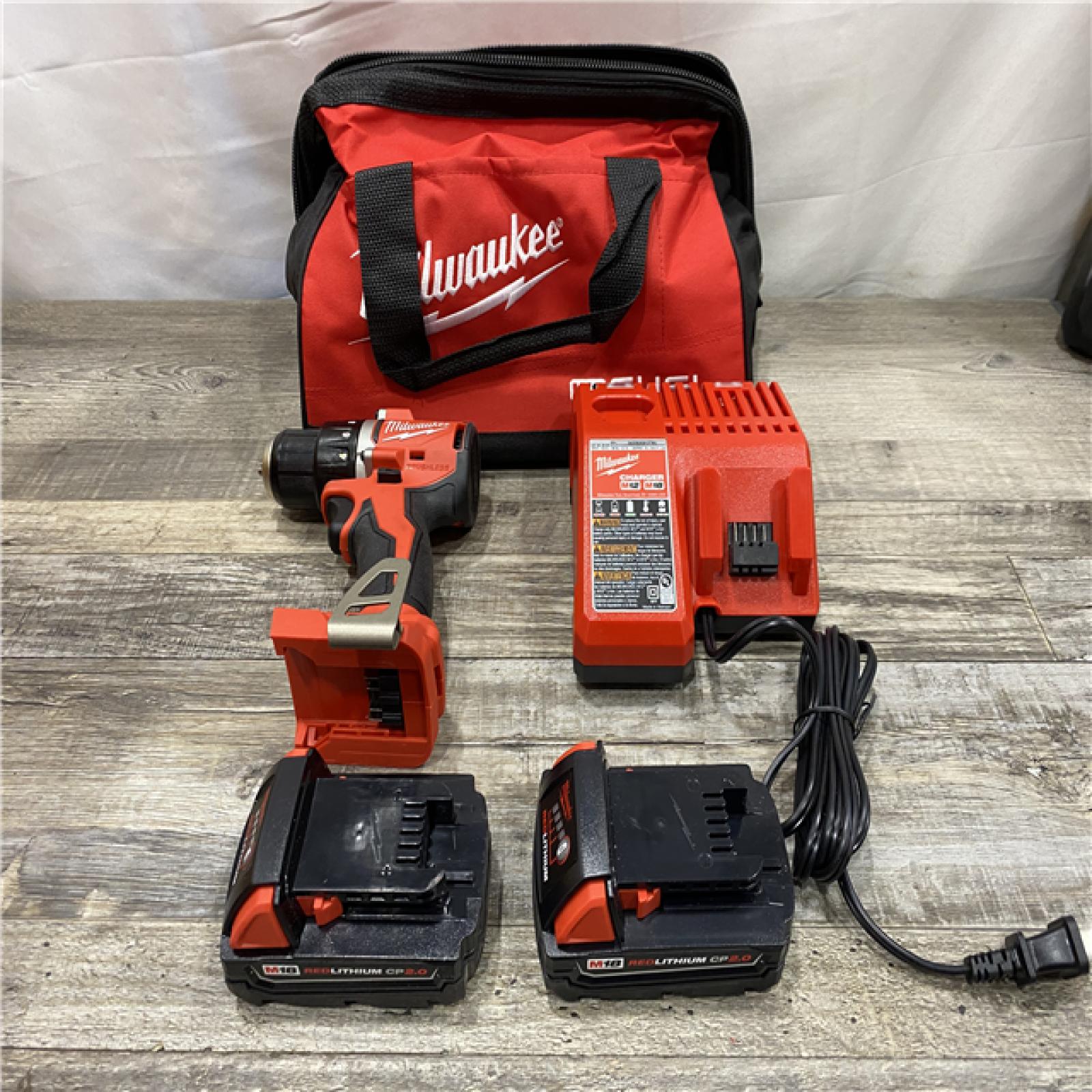 AS-IS Milwaukee 18V Lithium-Ion Brushless Cordless 1/2 in. Compact Drill/Driver Kit