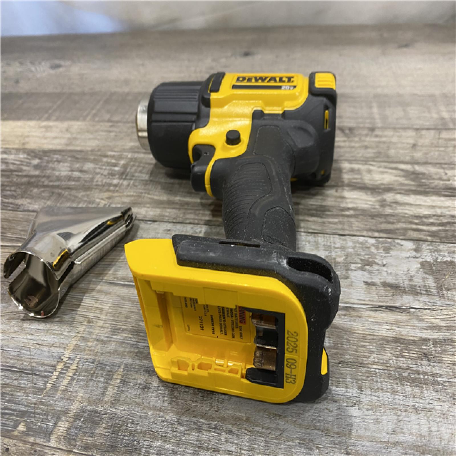 AS-IS DEWALT 20V MAX Cordless Compact Heat Gun (Tool Only)