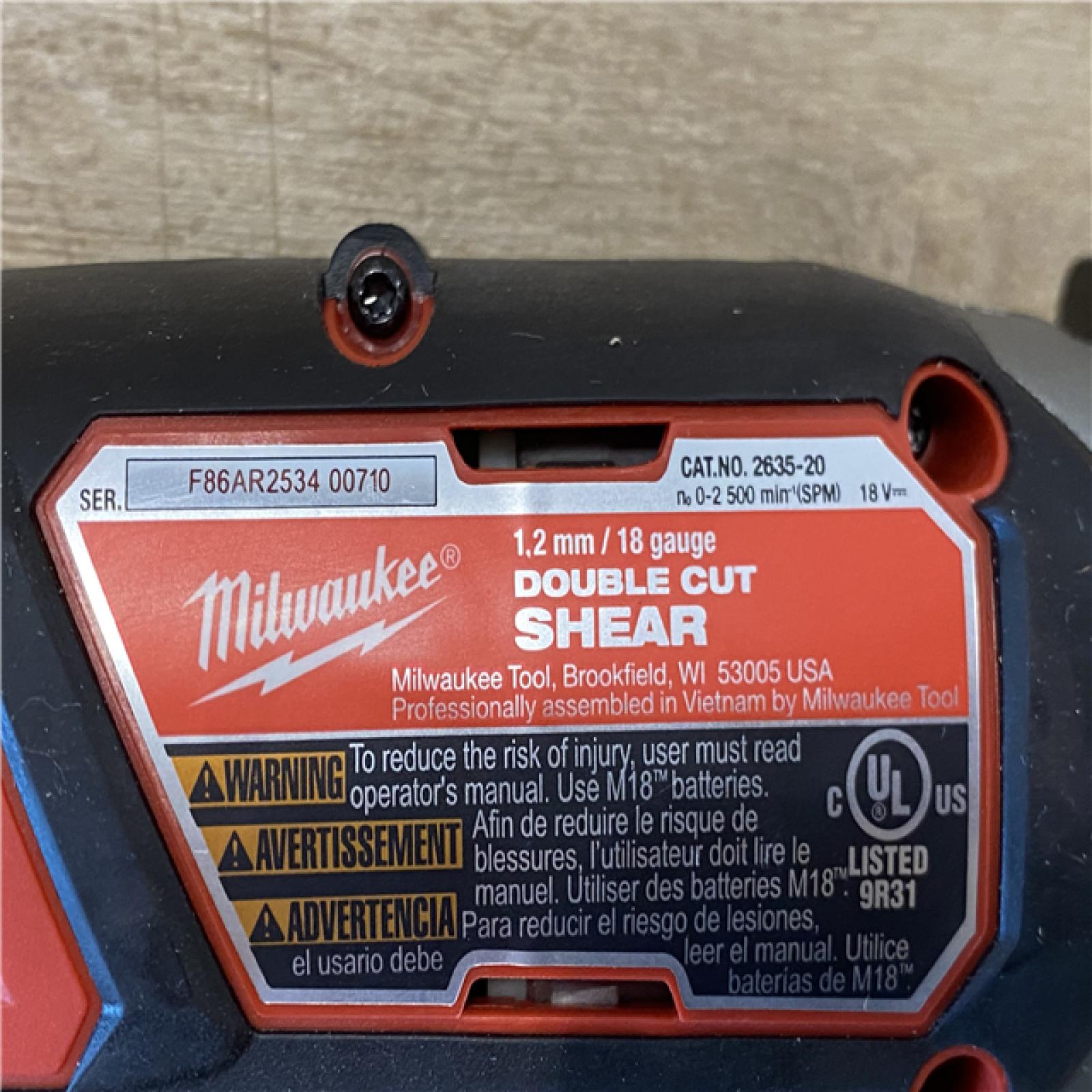 AS-IS Milwaukee 18-Volt Lithium-Ion Cordless 18-Gauge Double Cut Metal Shear (Tool-Only)