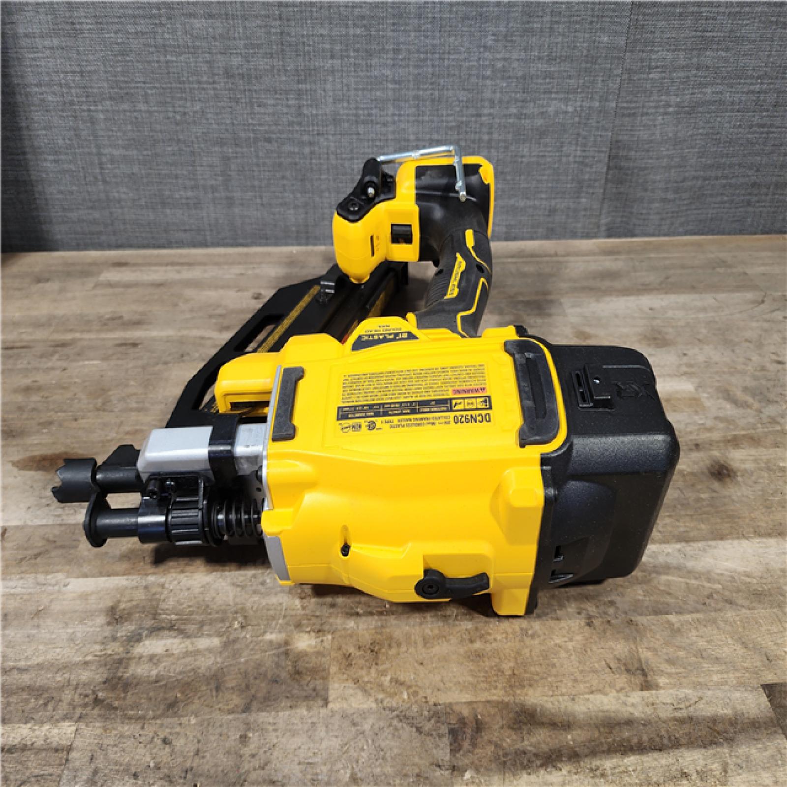 HOUSTON LOCATION - AS-IS DEWALT 20-Volt 21° Cordless Framing Nailer (Tool-Only)