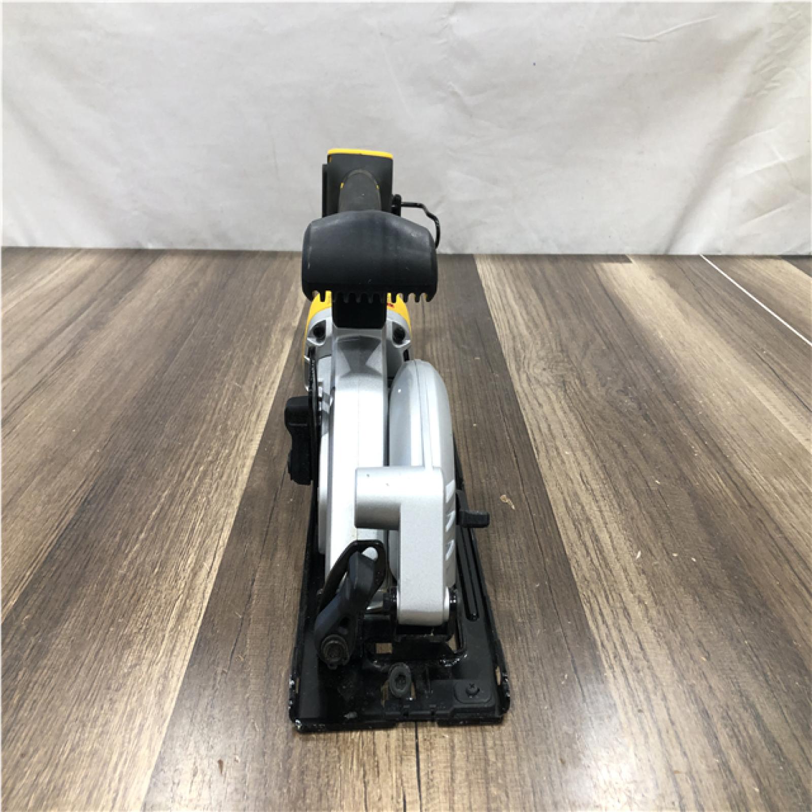 AS-IS DEWALT ATOMIC 20V MAX Cordless Brushless 4-1/2 in. Circular Saw (Tool Only)