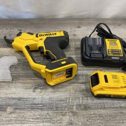 AS-IS DEWALT 20V MAX Cordless Battery Powered Pruner Kit