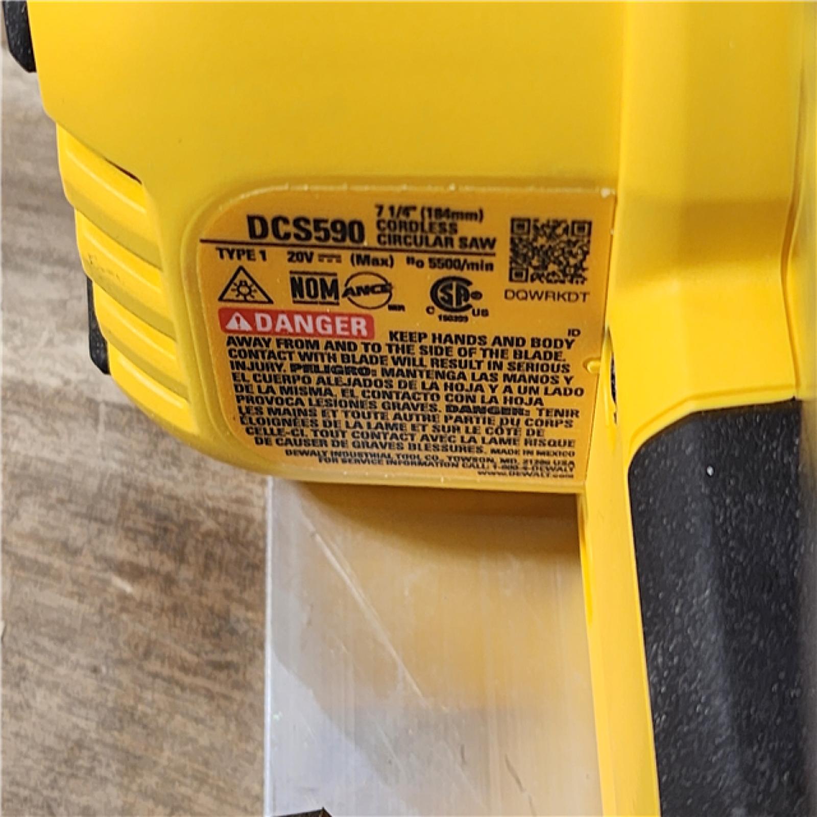 HOUSTON LOCATION - AS-IS DEWALT 20-Volt MAX 7-1/4 in. Cordless Circular Saw (Tool Only)