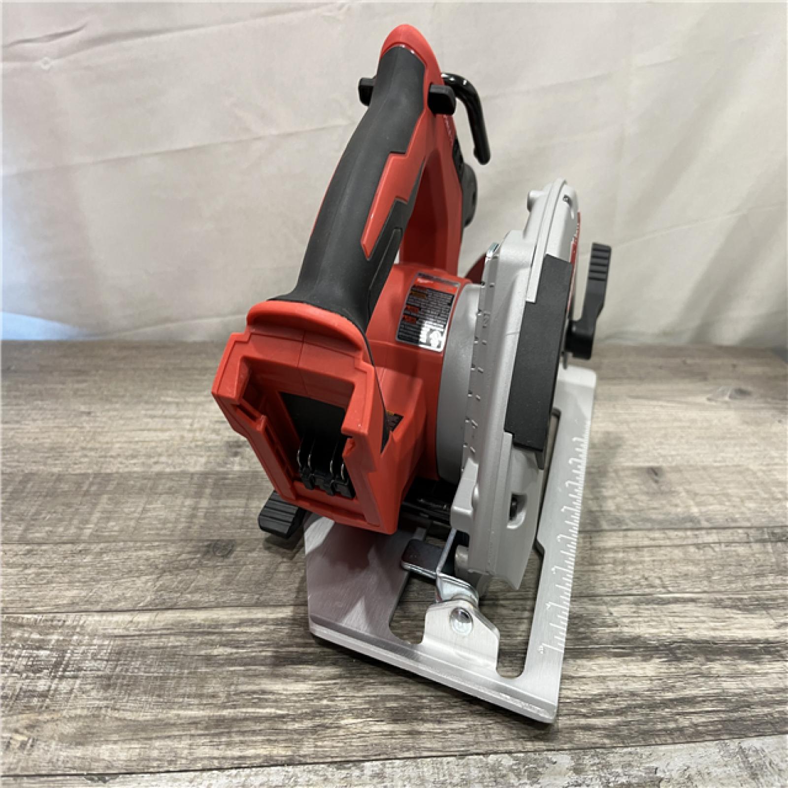 AS-IS Milwaukee 18V Lithium-Ion Brushless Cordless 7-1/4 in. Circular Saw (Tool-Only)