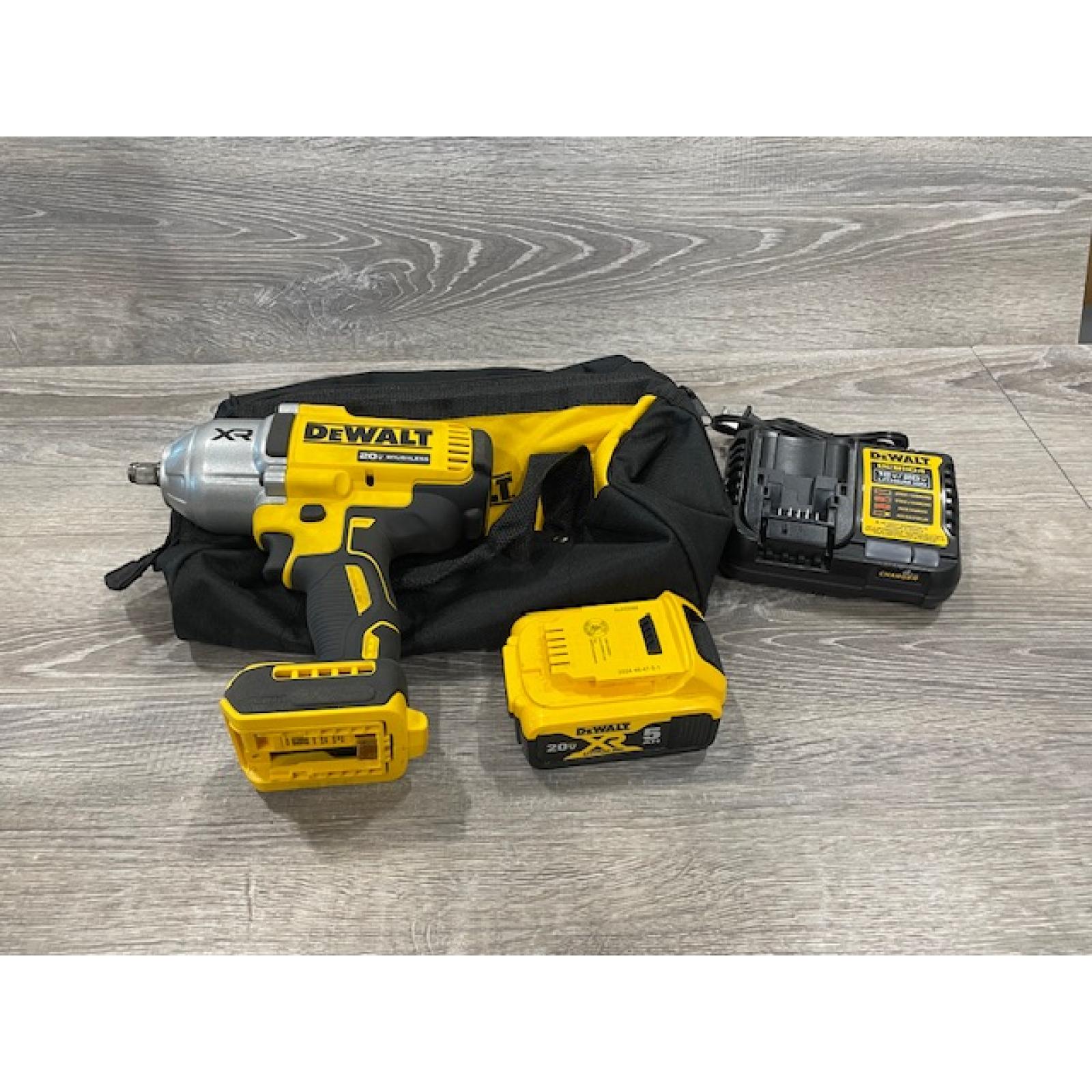 AS-IS DEWALT 20V MAX Lithium-Ion Cordless 1/2 in. Impact Wrench Kit