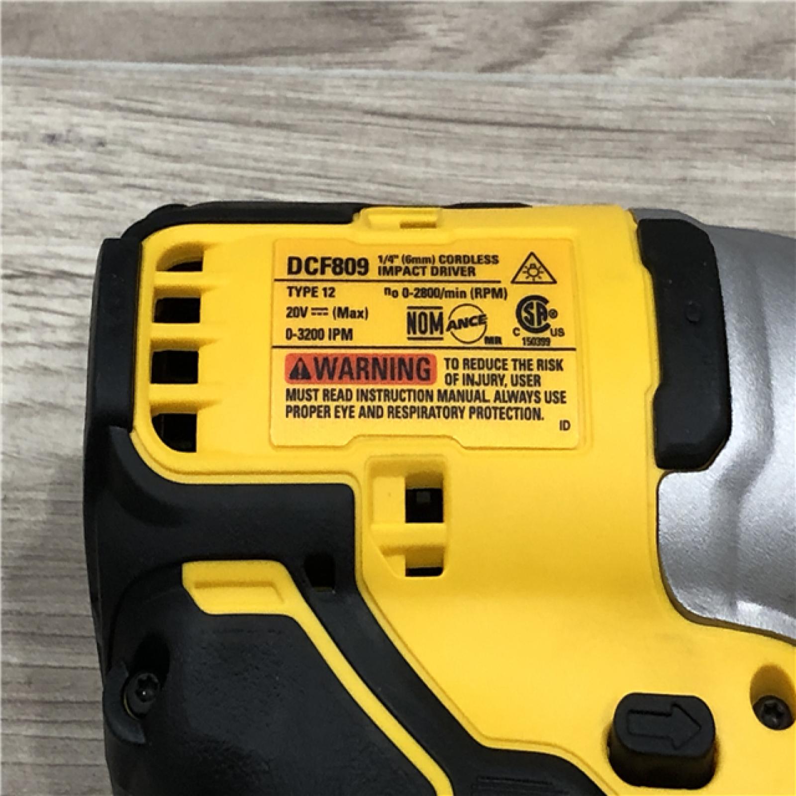 AS-IS DEWALT Atomic 20V Max Lithium-Ion Cordless Compact 1/4 in. Impact Driver Kit