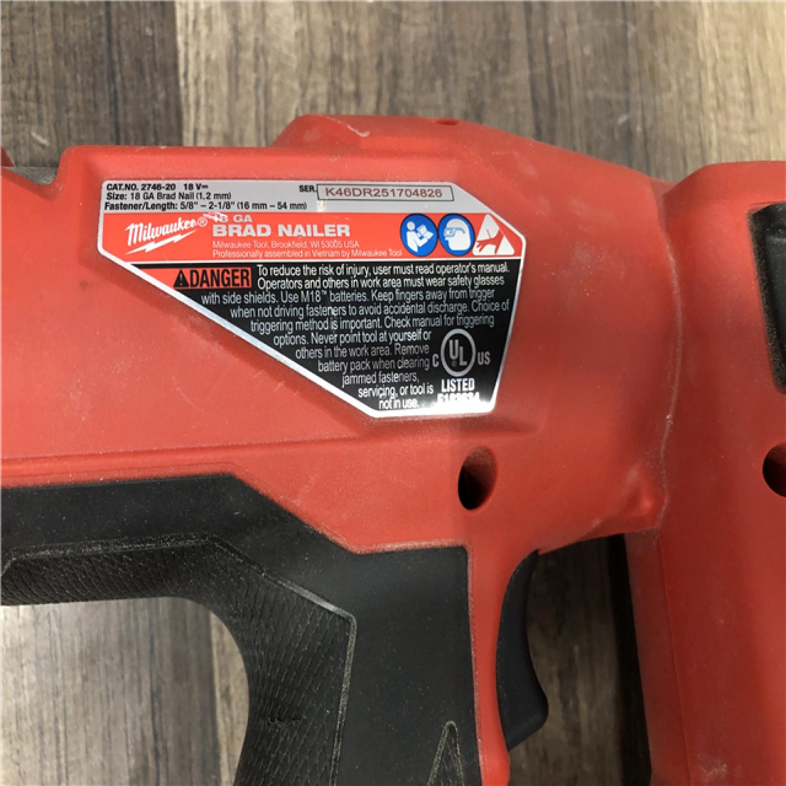 AS-IS Milwaukee FUEL 18-Volt Lithium-Ion Brushless Cordless Gen II 18-Gauge Brad Nailer (Tool-Only)