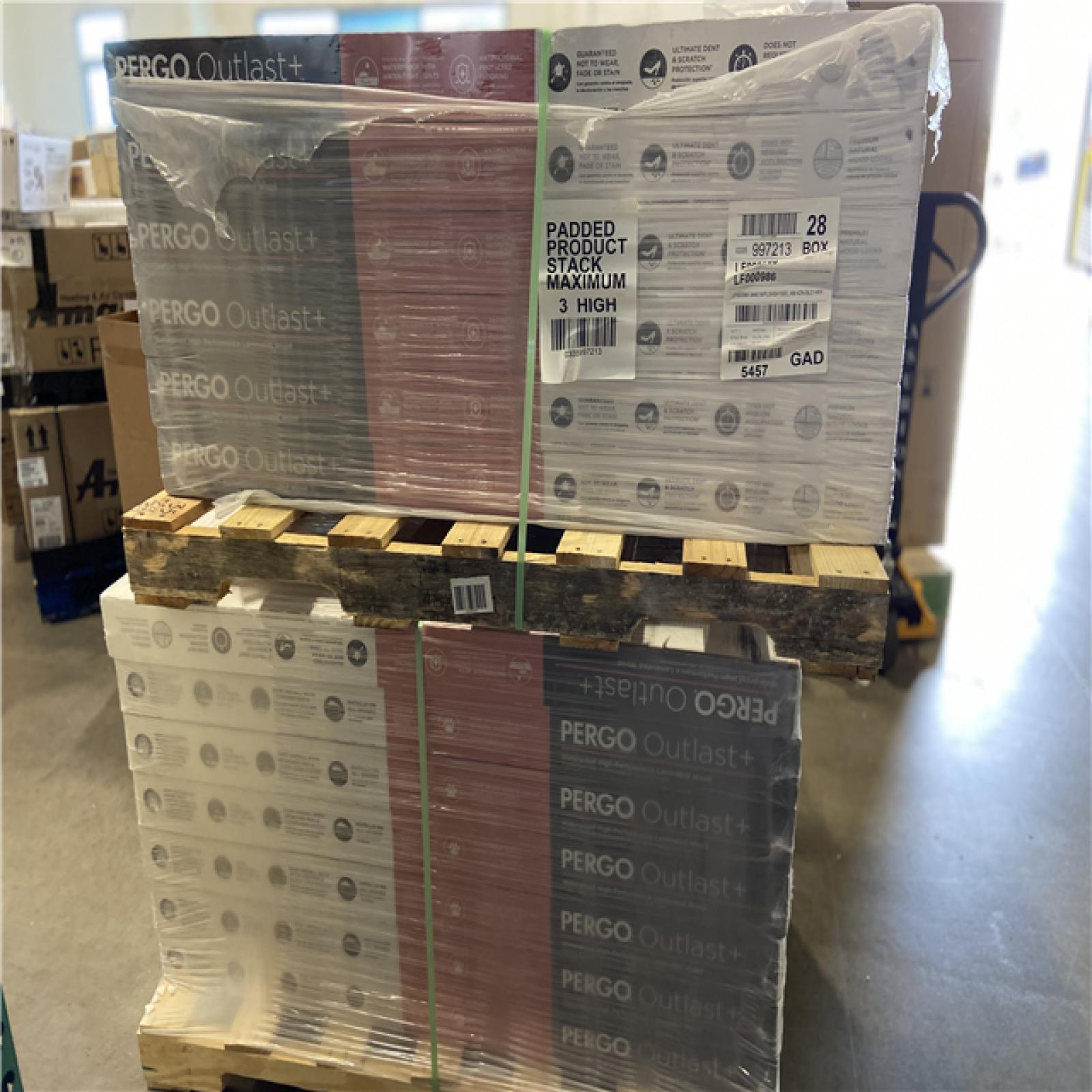 DALLAS LOCATION - Pergo Outlast+ Arden Blonde Hickory 12 mm T x 6.1 in. W Waterproof Laminate Wood Flooring (16.12 sqft/case) (59 CASES)